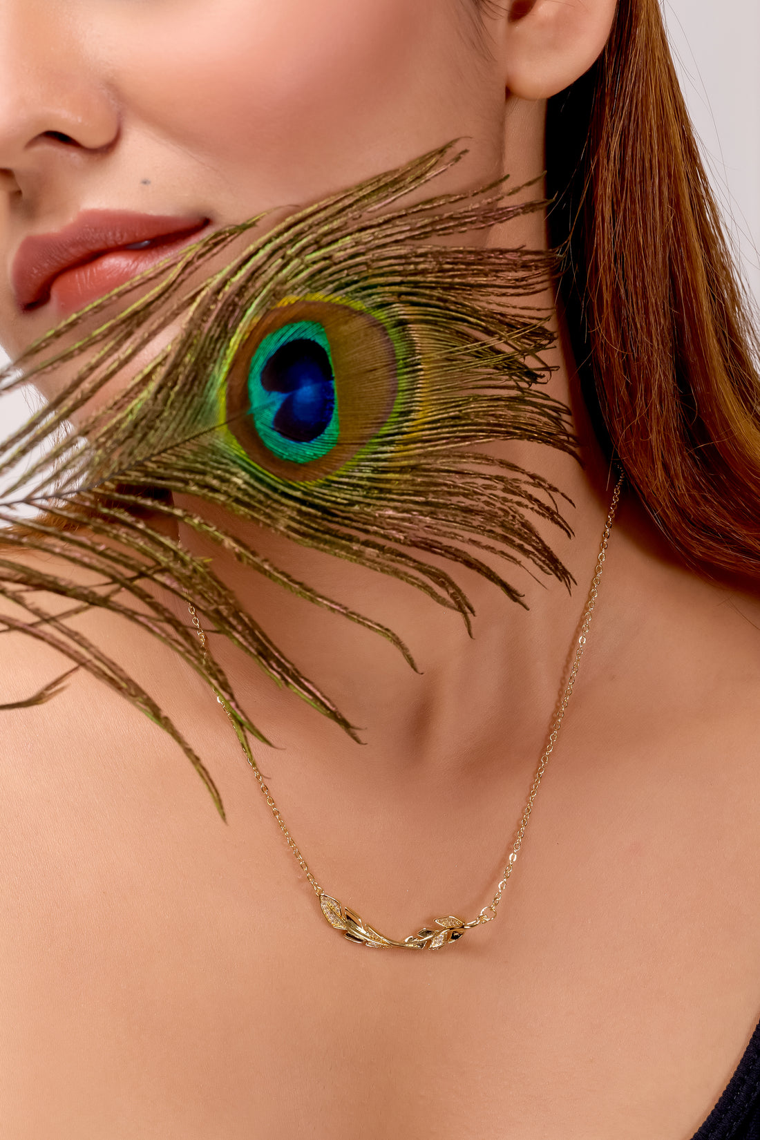 Swarna Leaf Womens Neckless - Ginostone