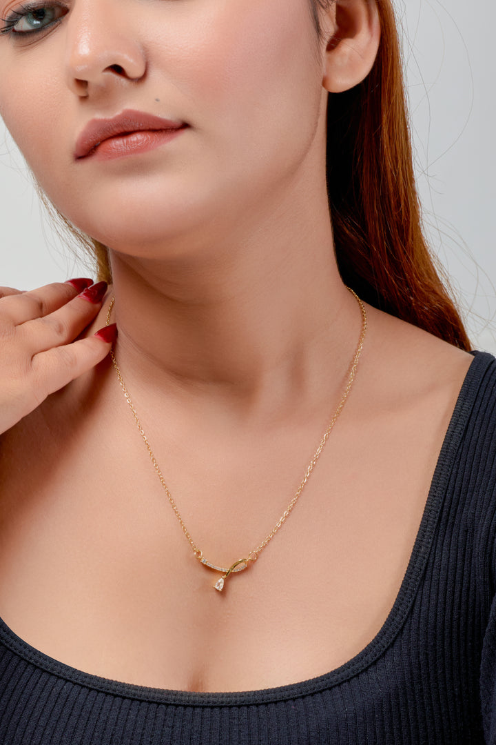 Liora drop Womens Neckless - Ginostone