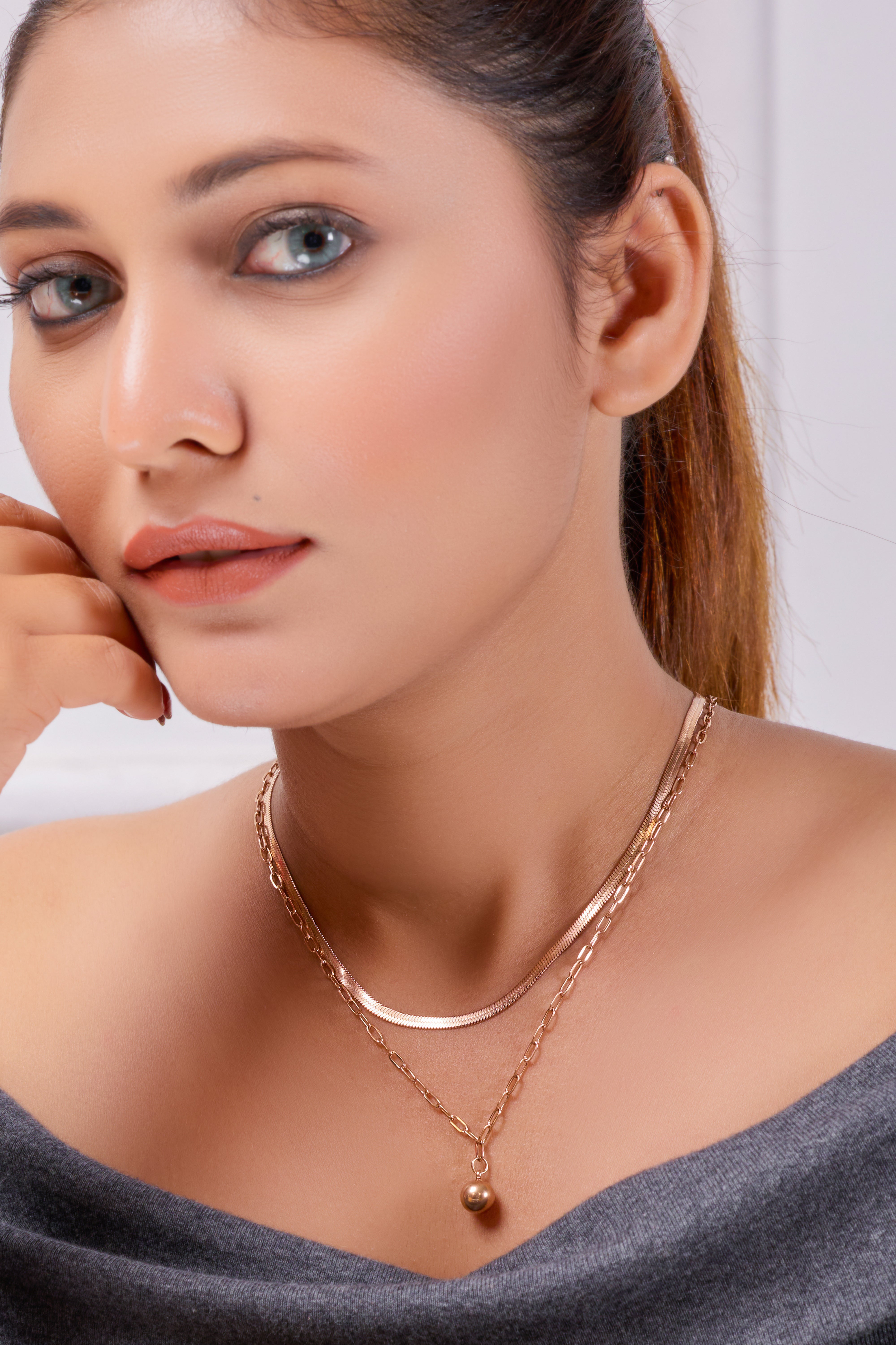 Zyra Twin Grace Womens Necklace - Ginostone