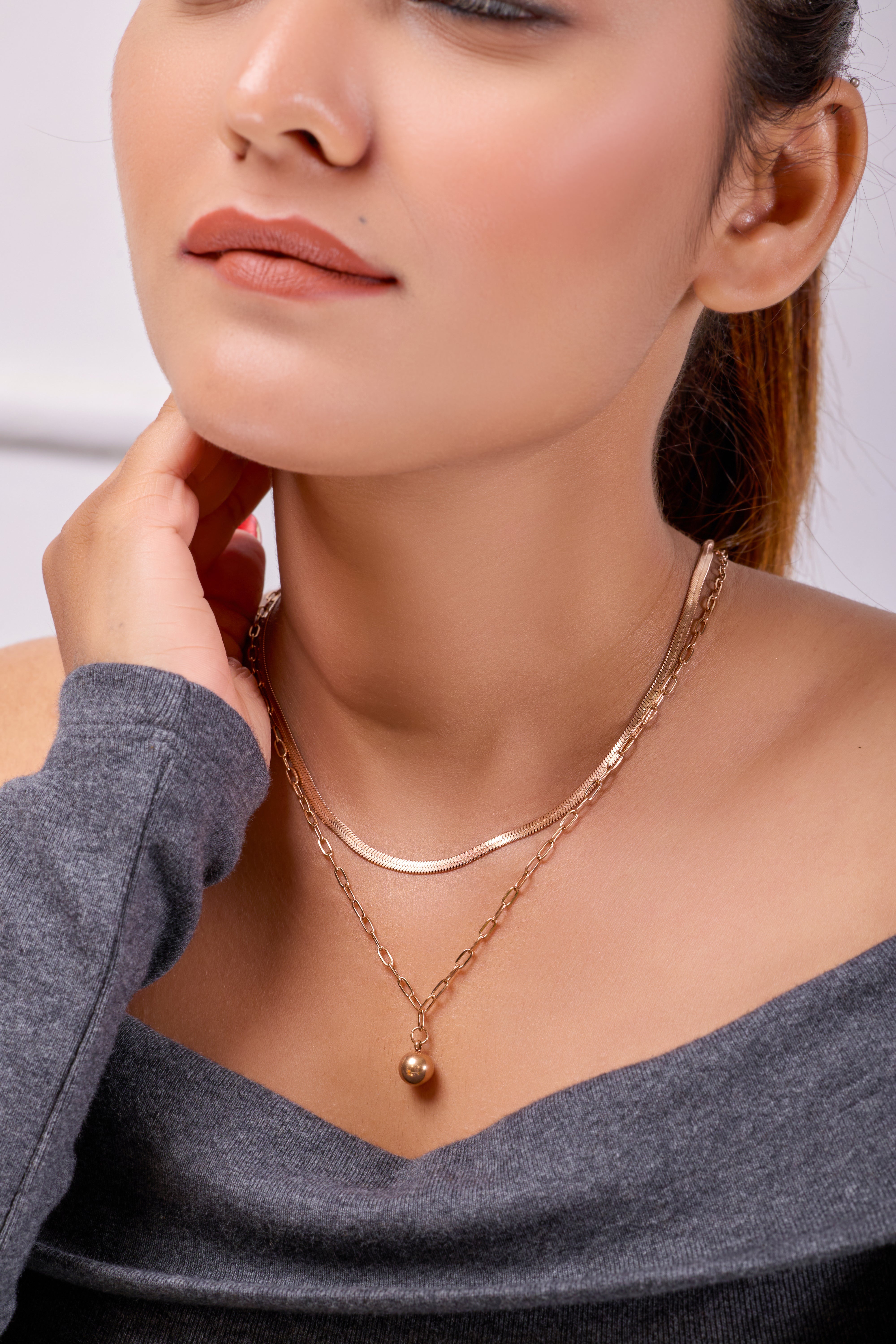 Zyra Twin Grace Womens Necklace - Ginostone