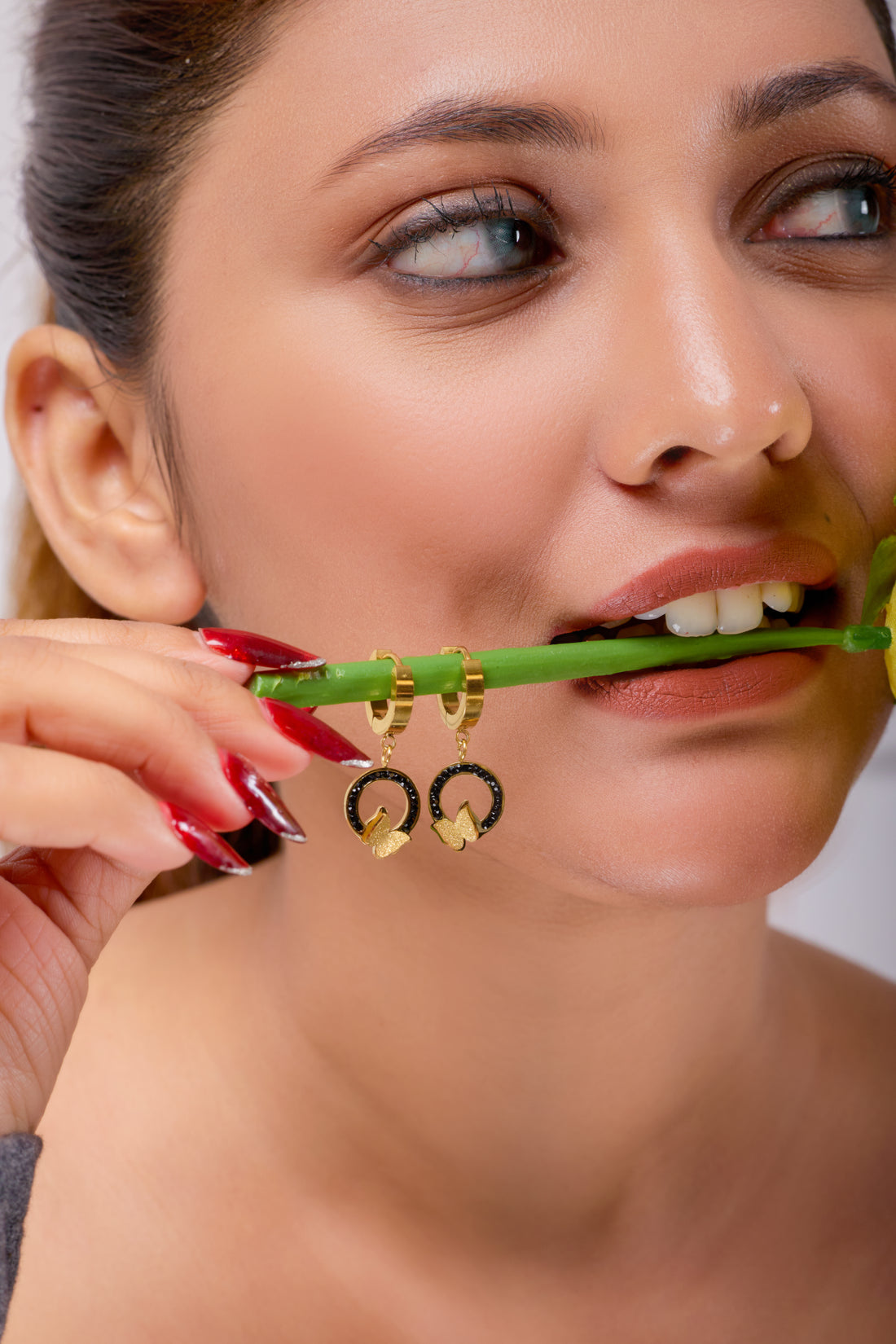 Nayika Noir Studs For Women