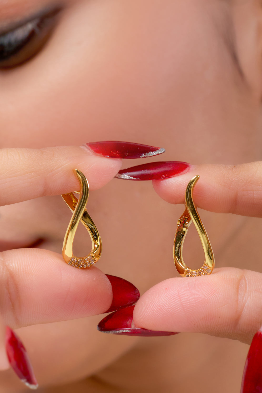 MEHER Gold Womens Earring