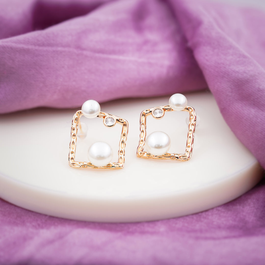 Chandini Pearl Earring