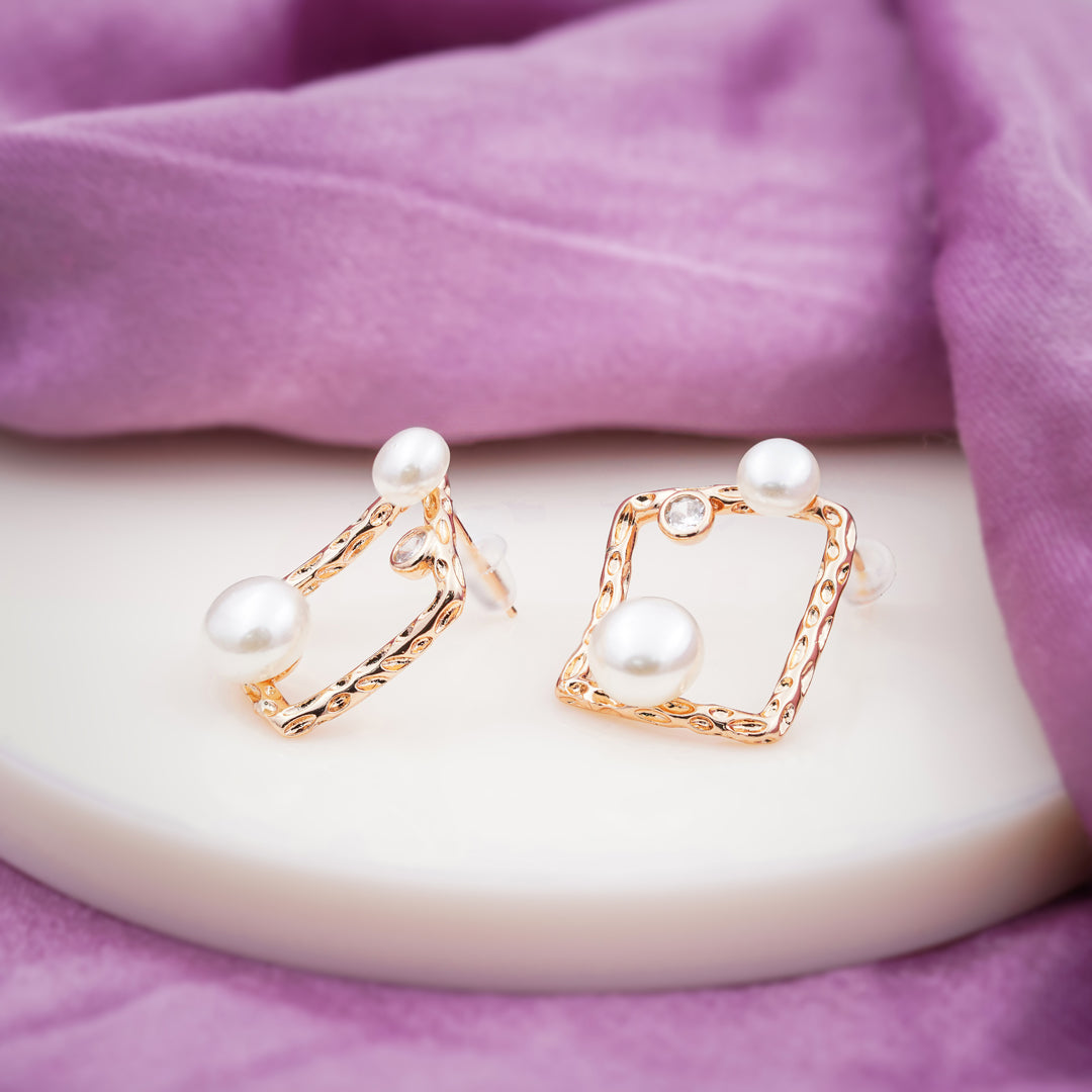 Chandini Pearl Earring