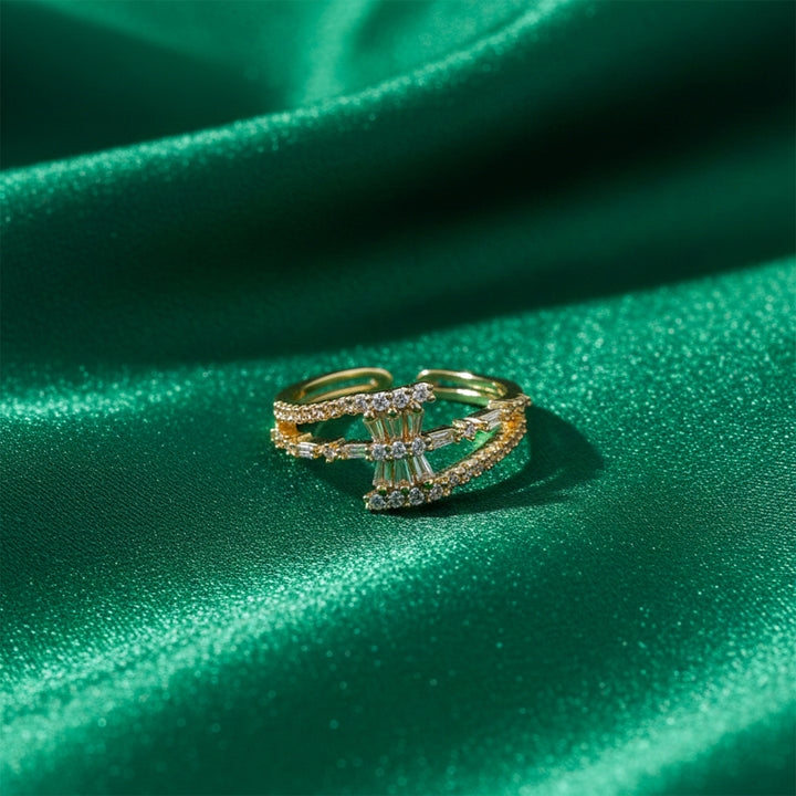 Aurora Radiance Crossover Ring GWR -82