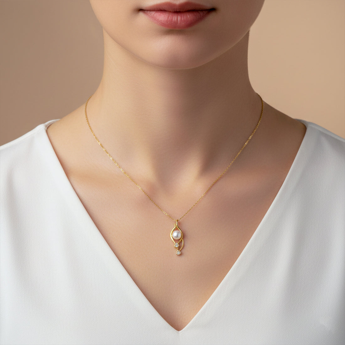 Gold Crystal Heart Pearl Necklace GWN -42