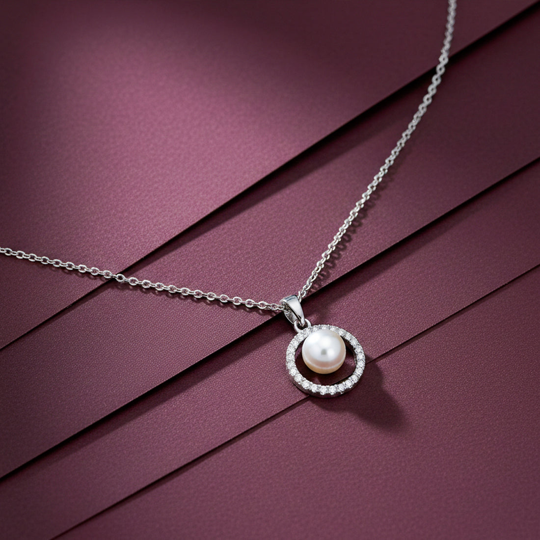 Crystal Circle Pearl Pendant GWN -58