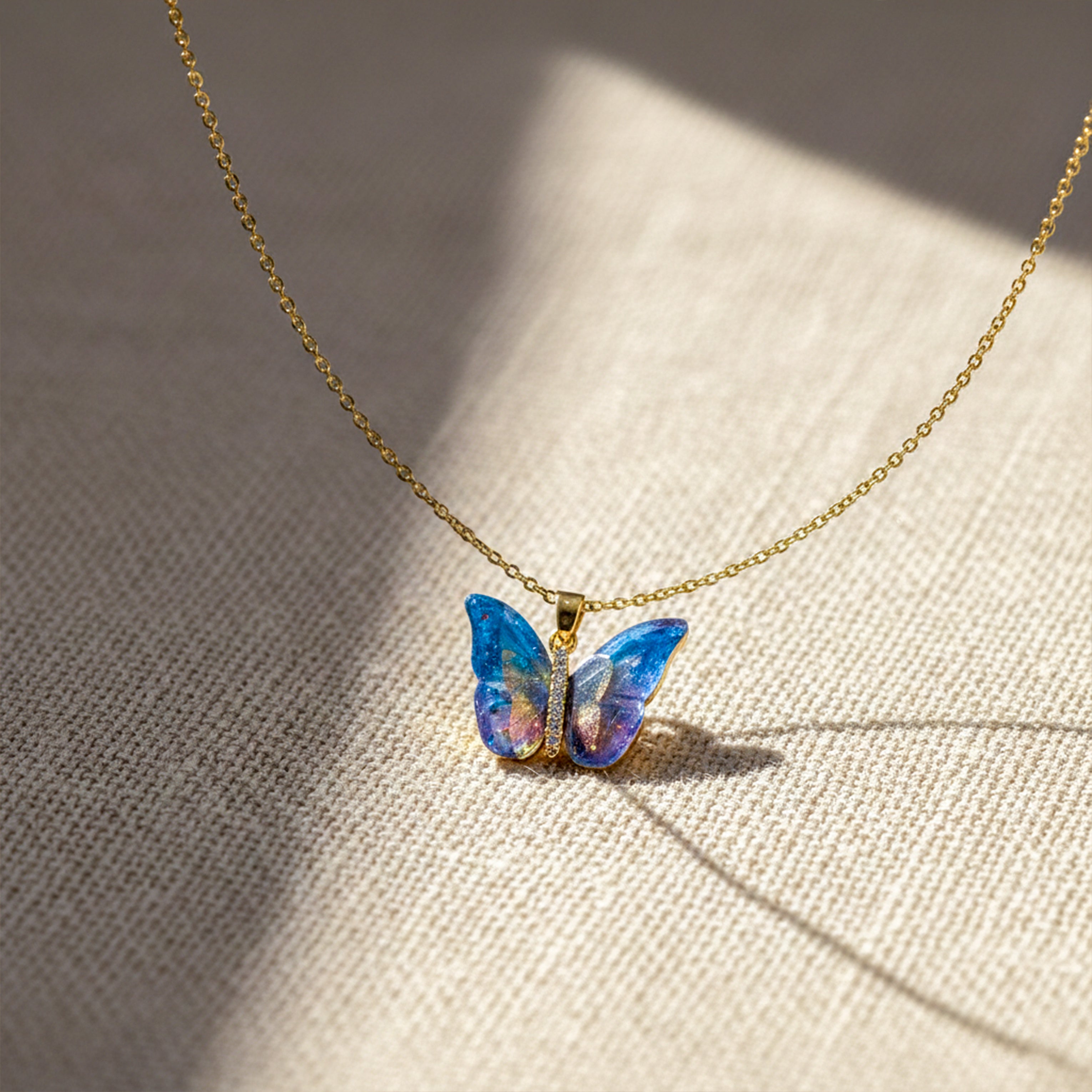 Aurora Butterfly Pendant Necklace GWN -155
