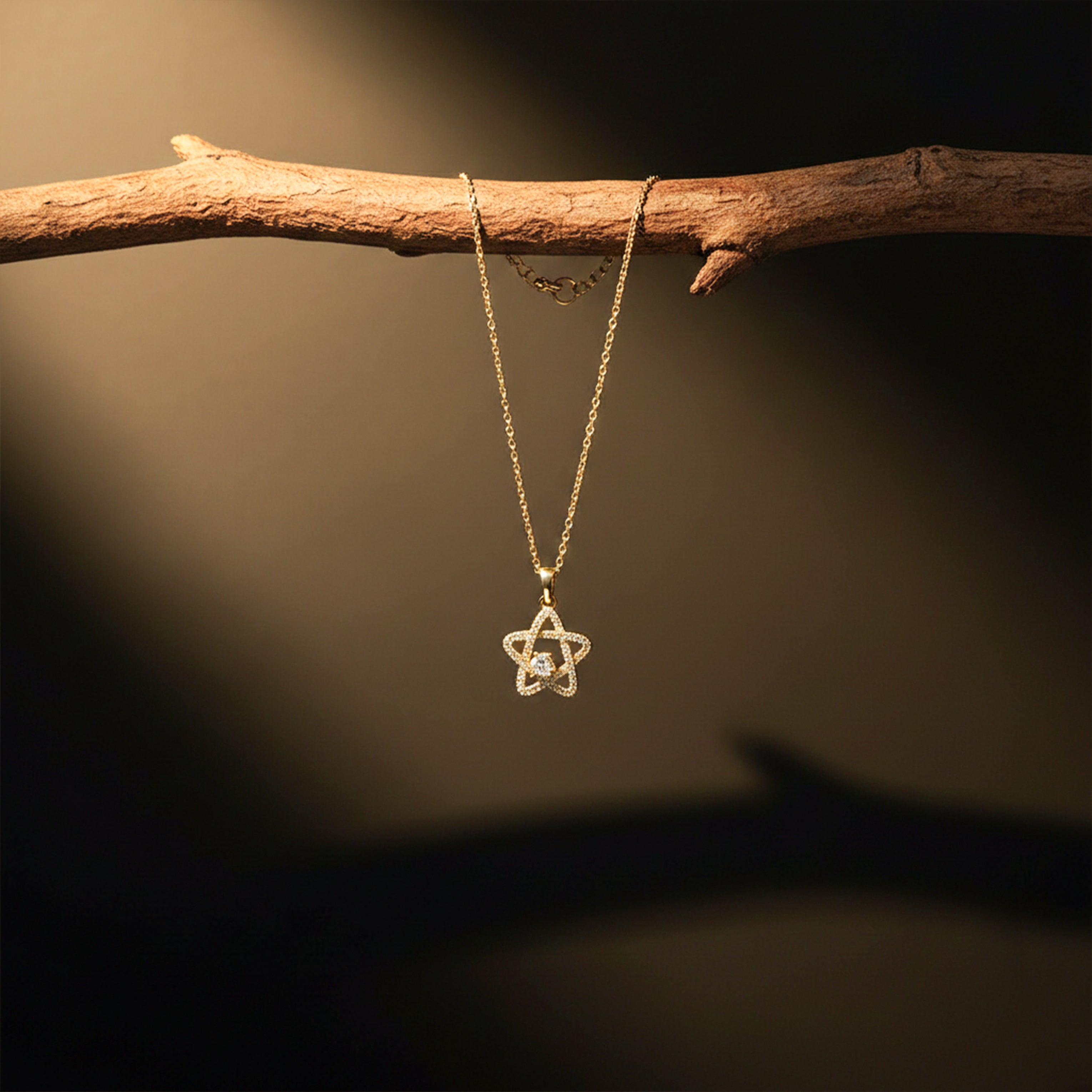 Diamond Star Pendant Necklace GWN -115