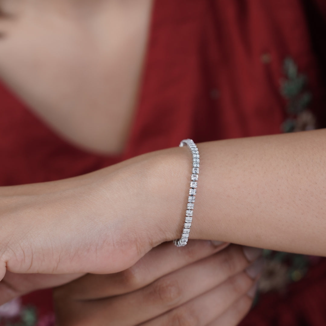 Diamond Row Womens Bracelet