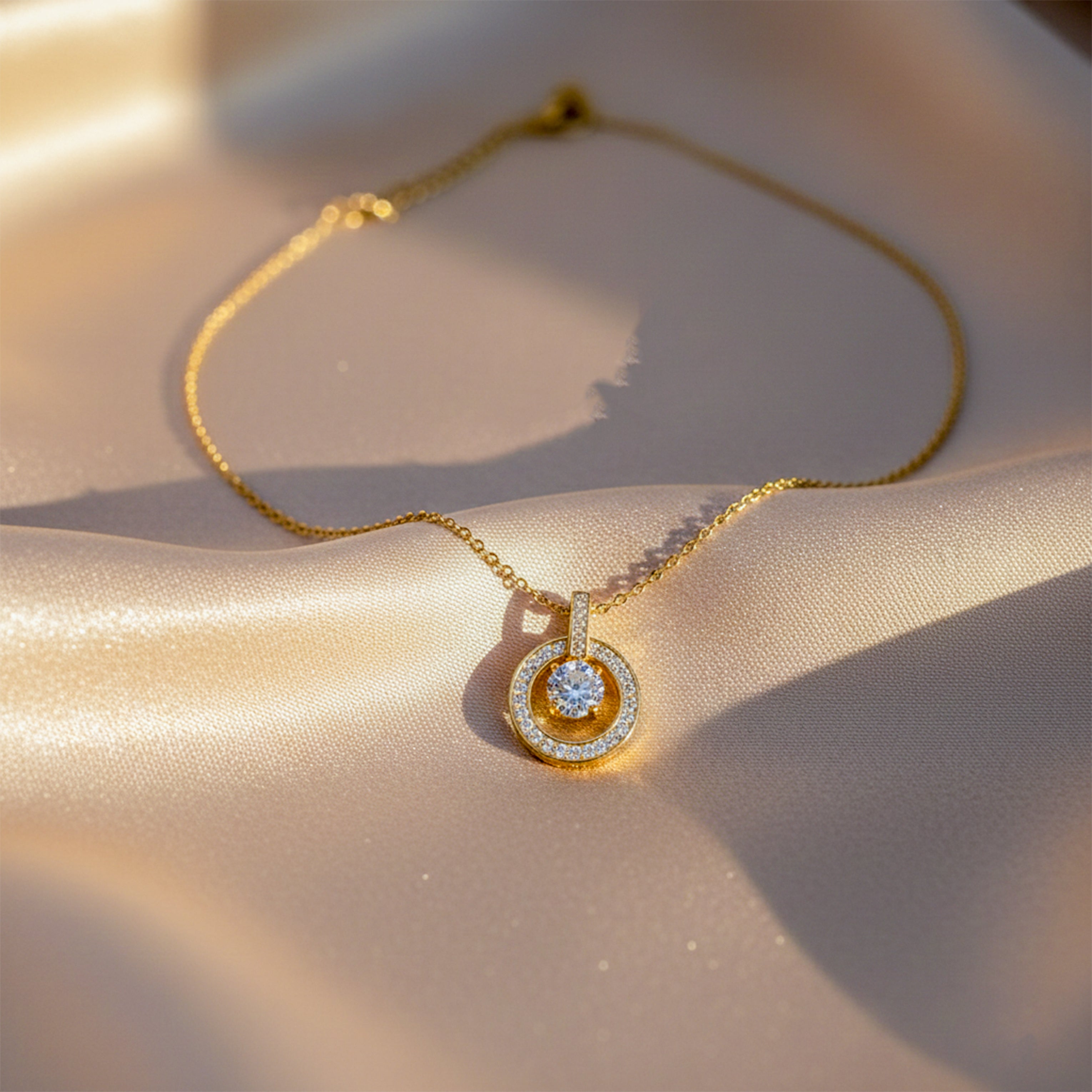 Classic Halo Circle Pendant Necklace GWN -139