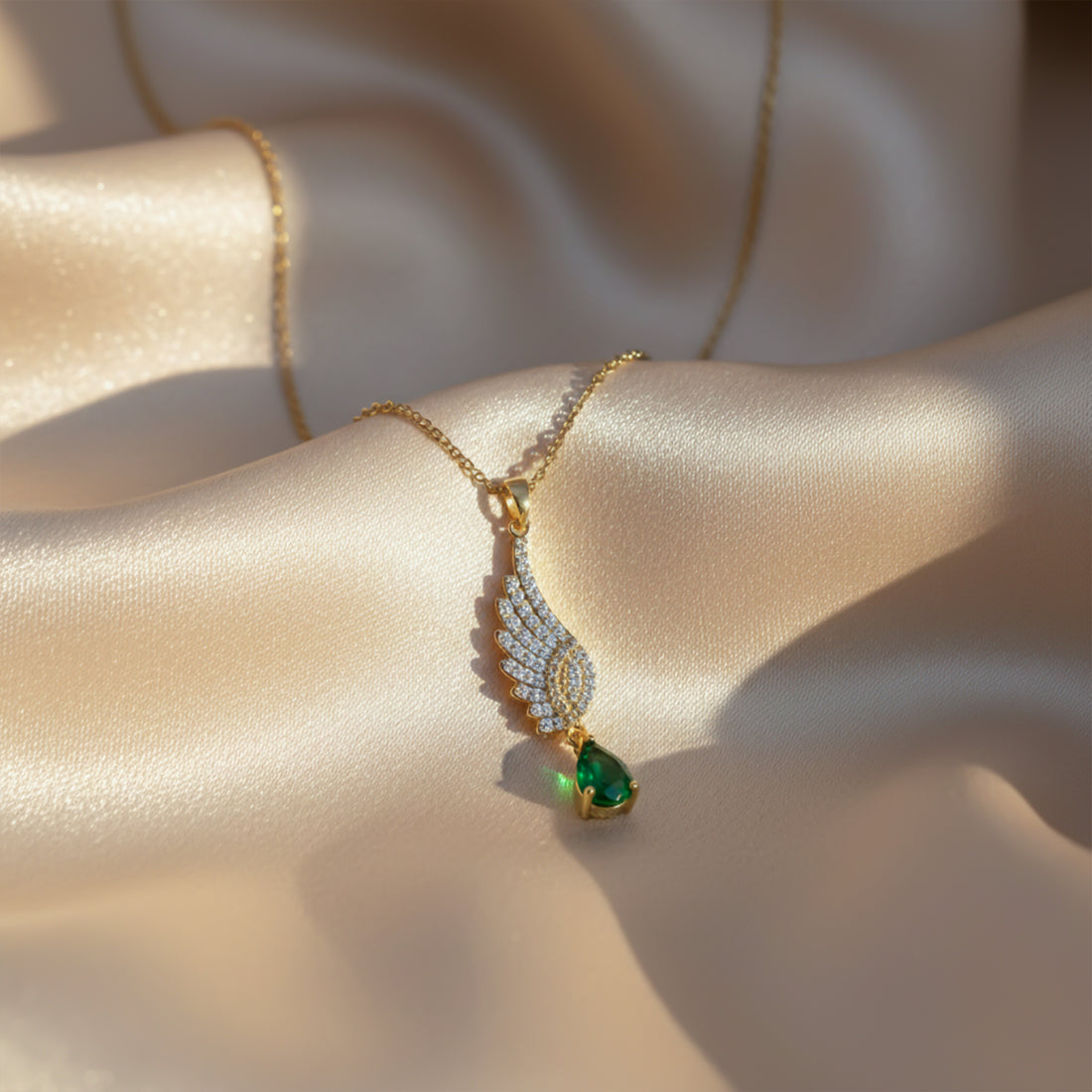 Angel Wing Pendant Necklace GWN -116