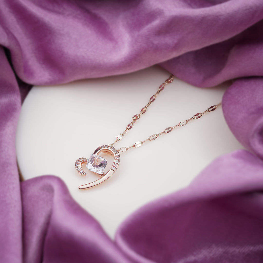 Zaria Womens Neckless