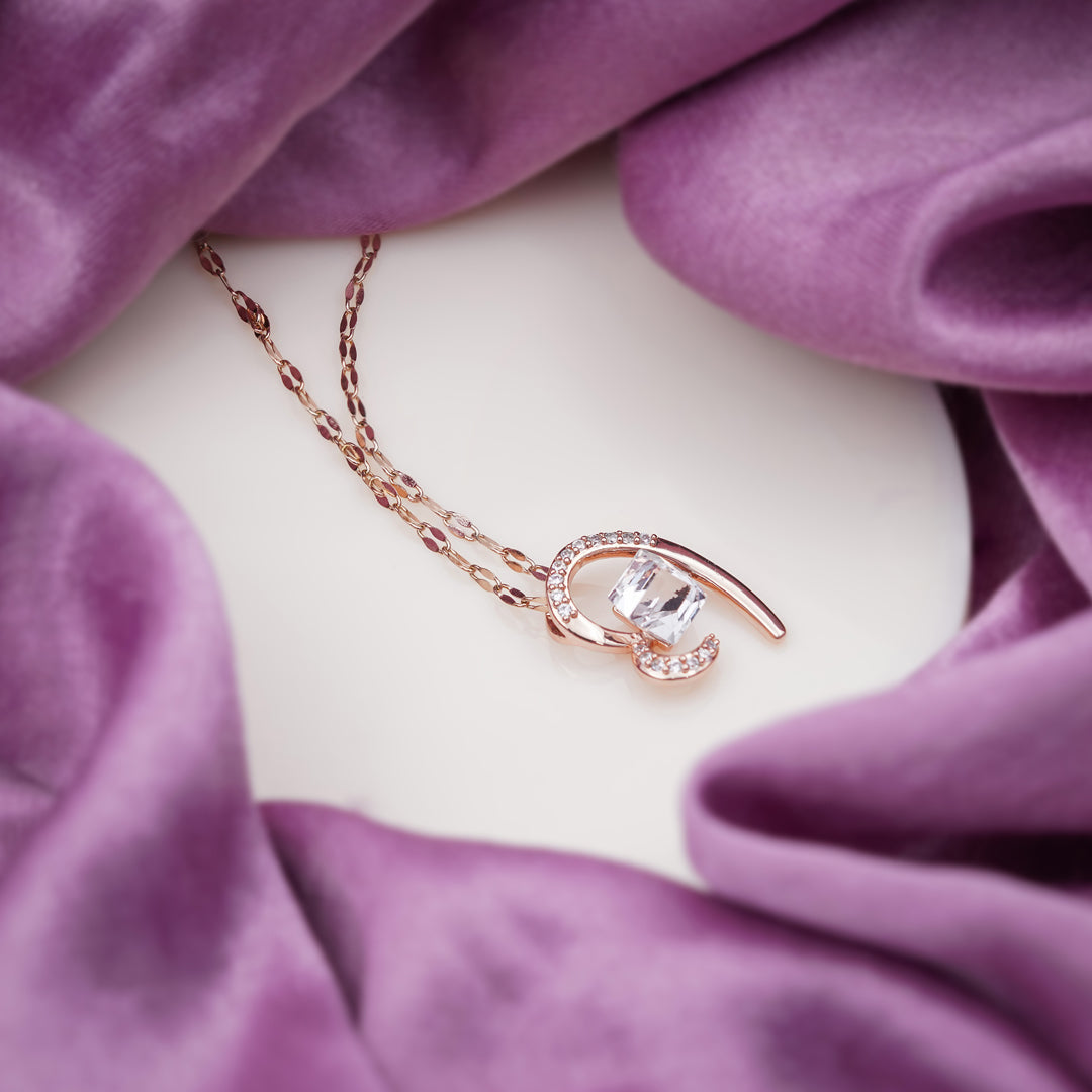 Zaria Womens Neckless