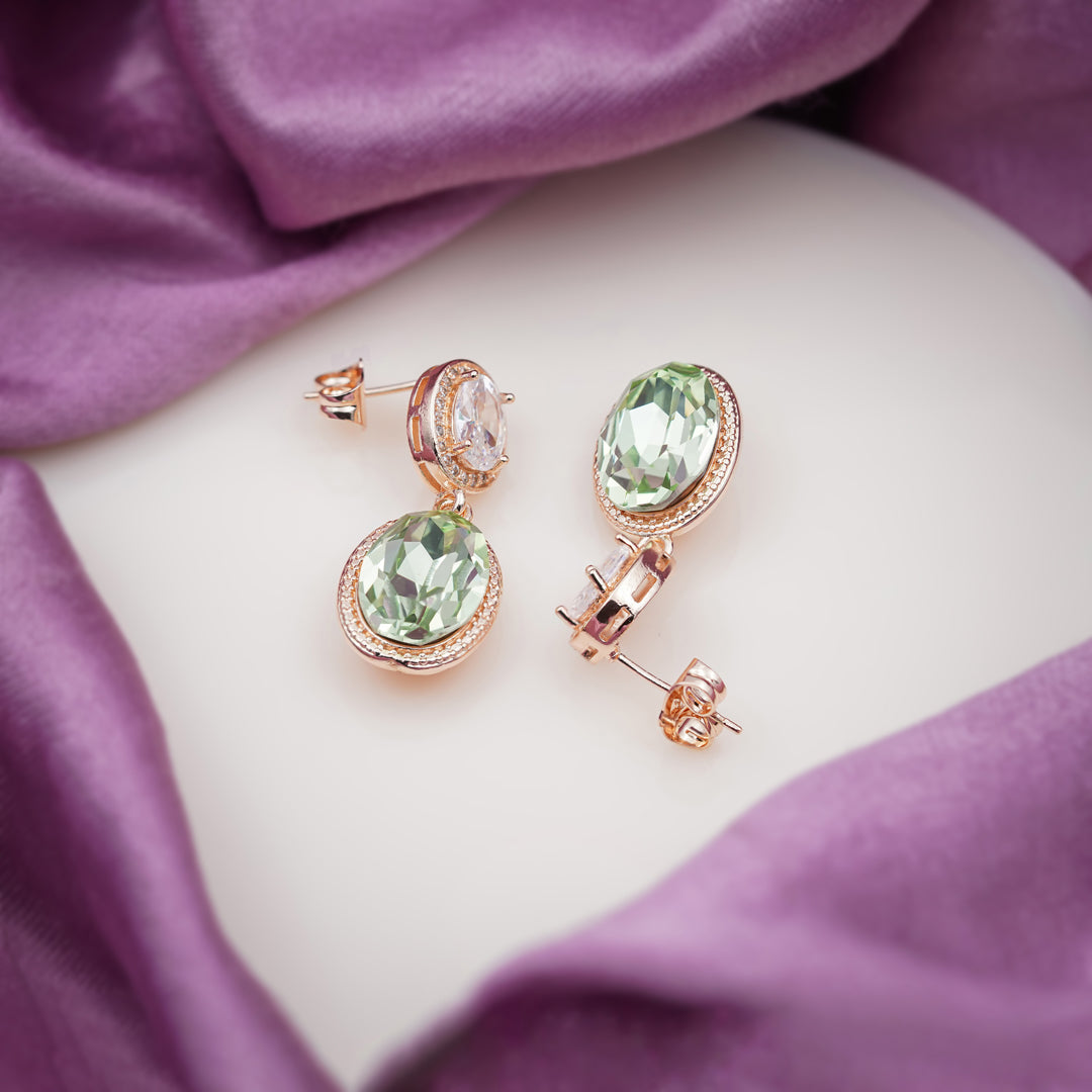 Olivia Womens Earring