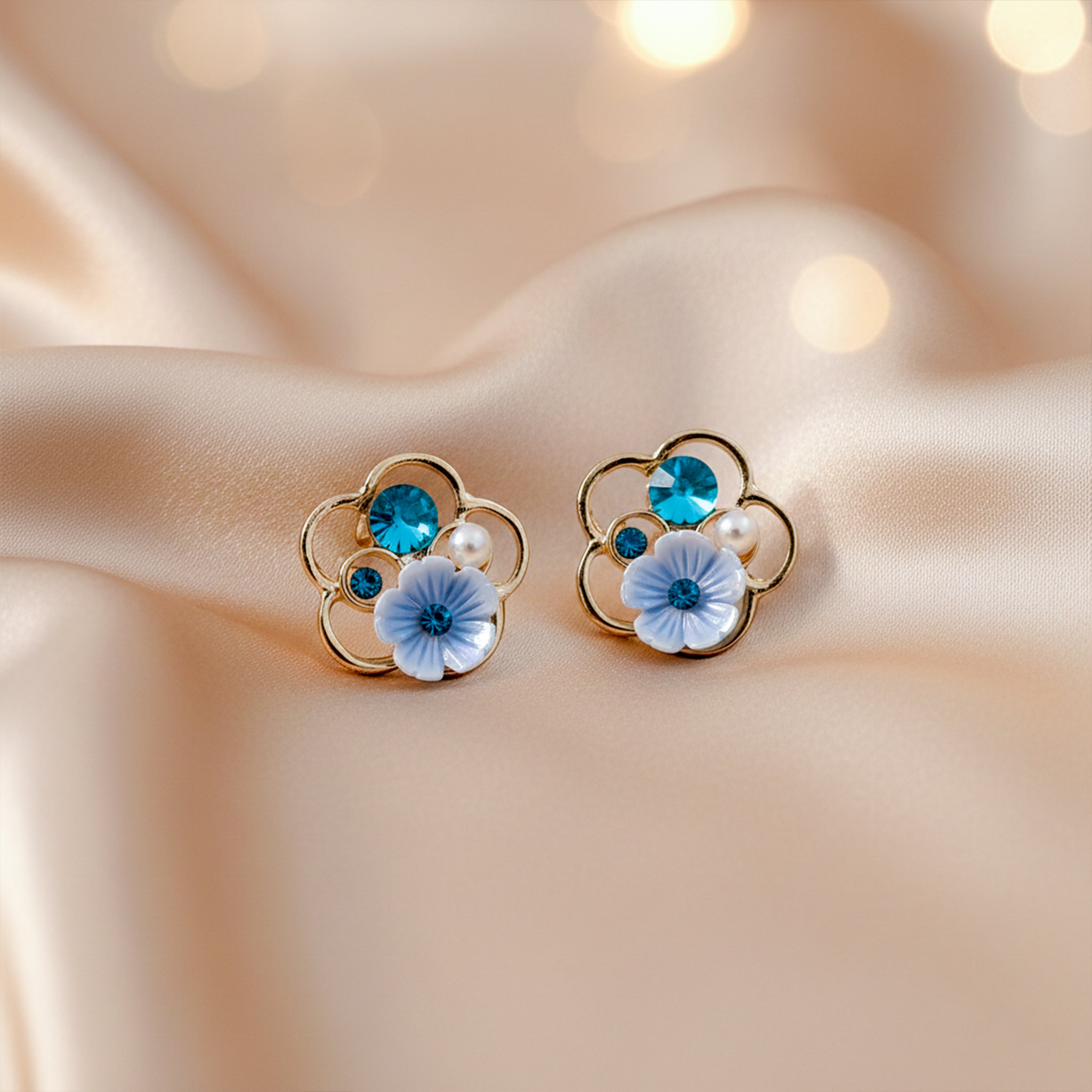 Sky Bloom Studs GWE -236