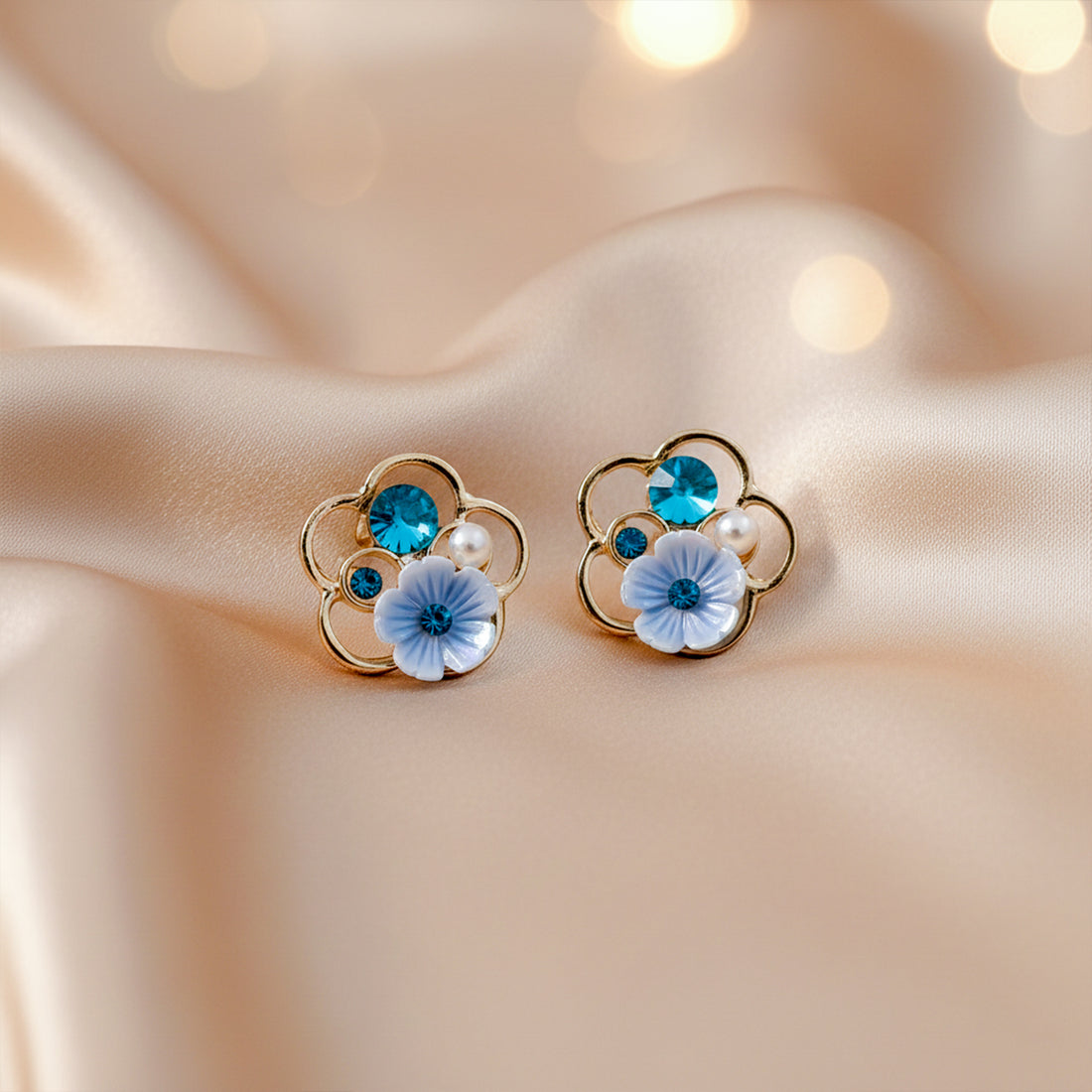 Sky Bloom Studs GWE -236