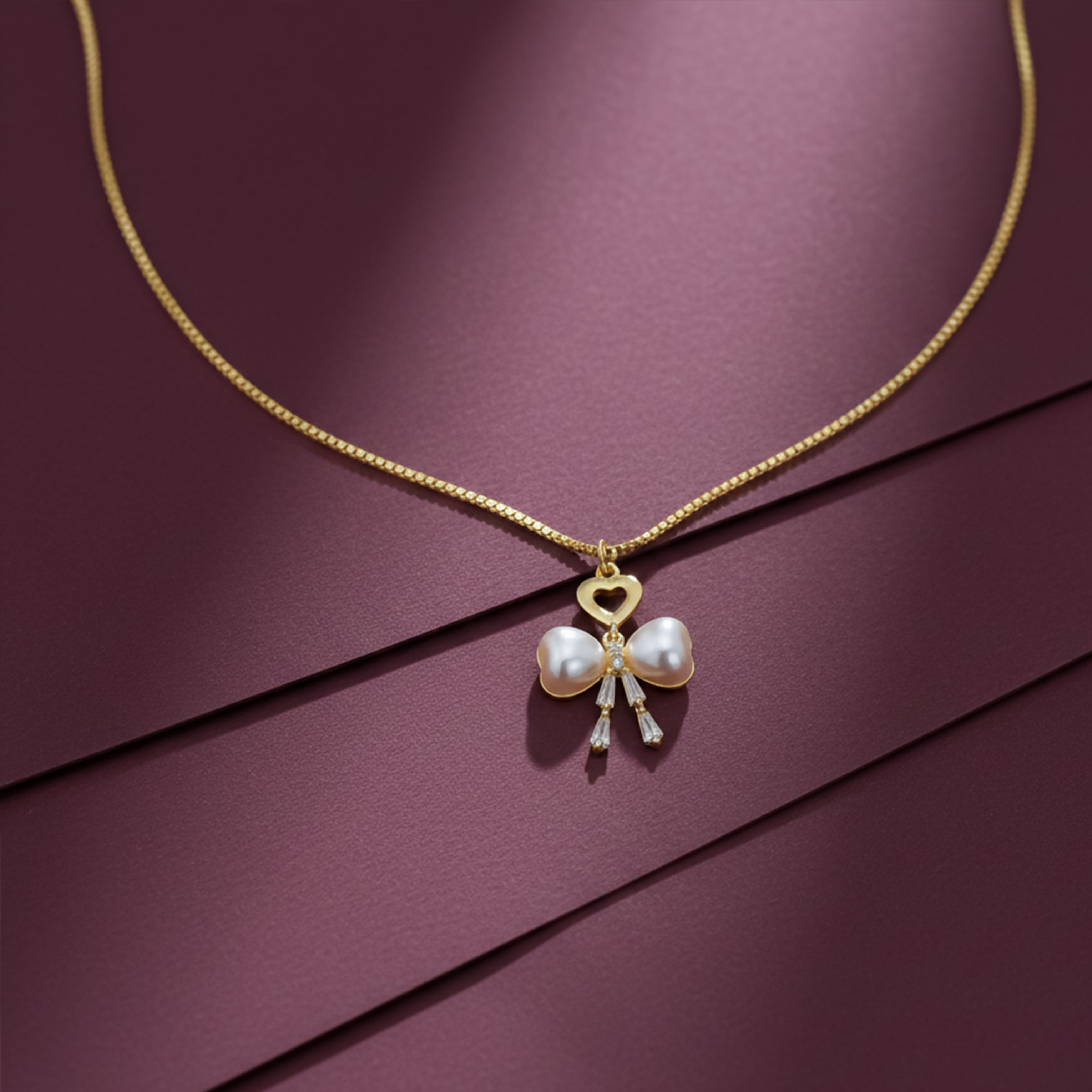 Elegant Bow Tie Pearl Pendant GWN -51