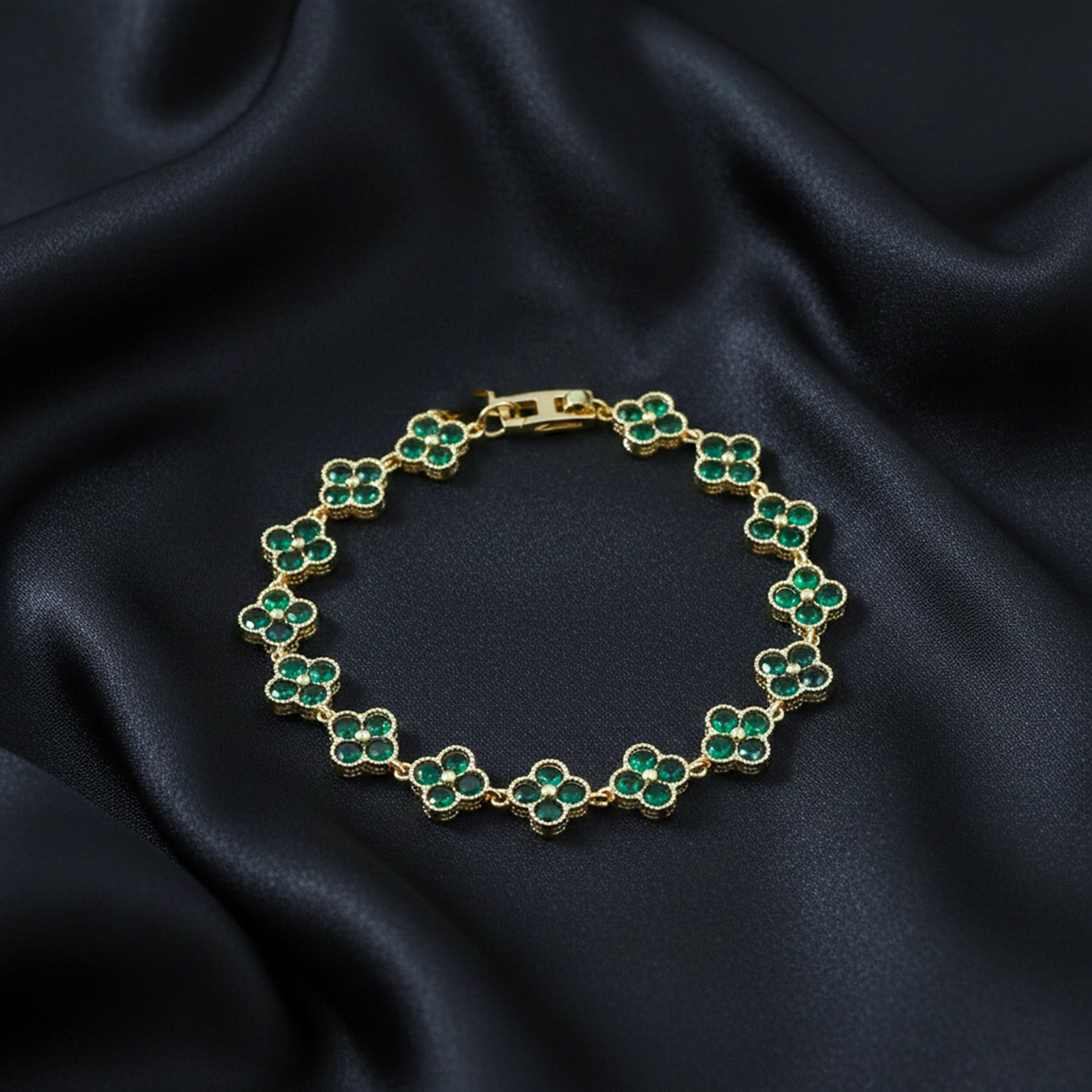 Green Four-Leaf Clover Bracelet GWB -130