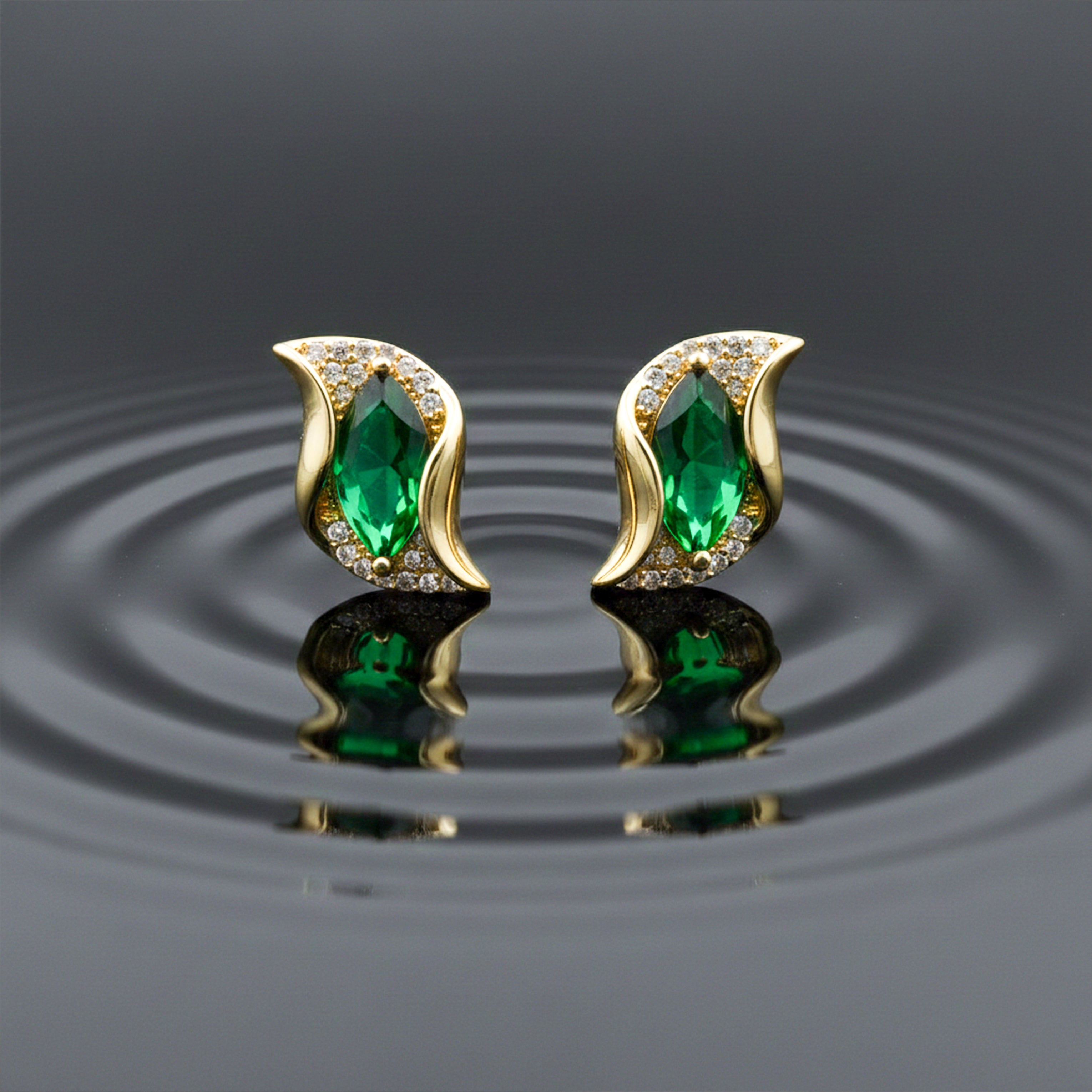 Green Leaf Studs earring GWE -122