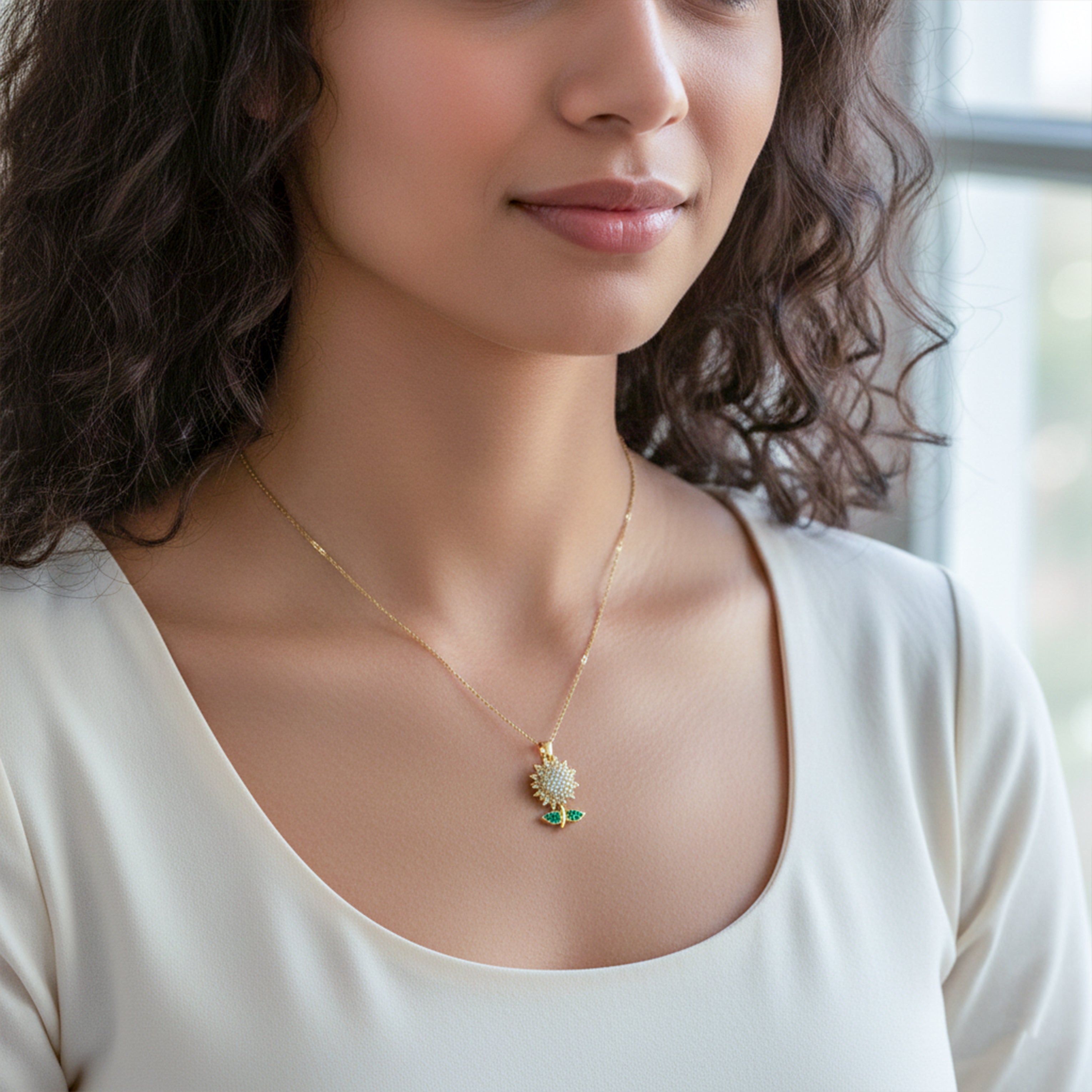 Diamond Sunflower Pendant Necklace GWN -99
