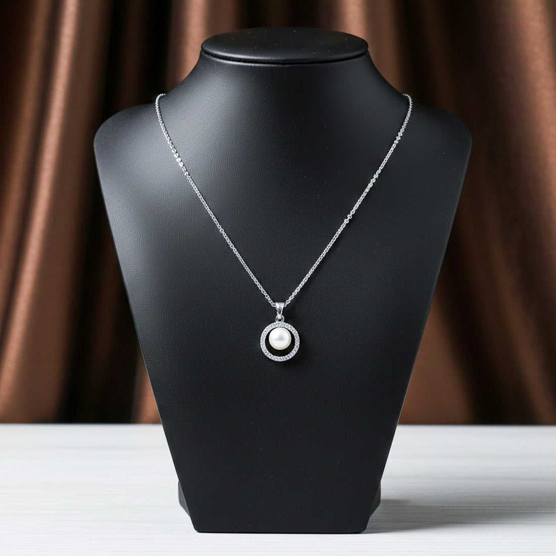 Crystal Circle Pearl Pendant GWN -58