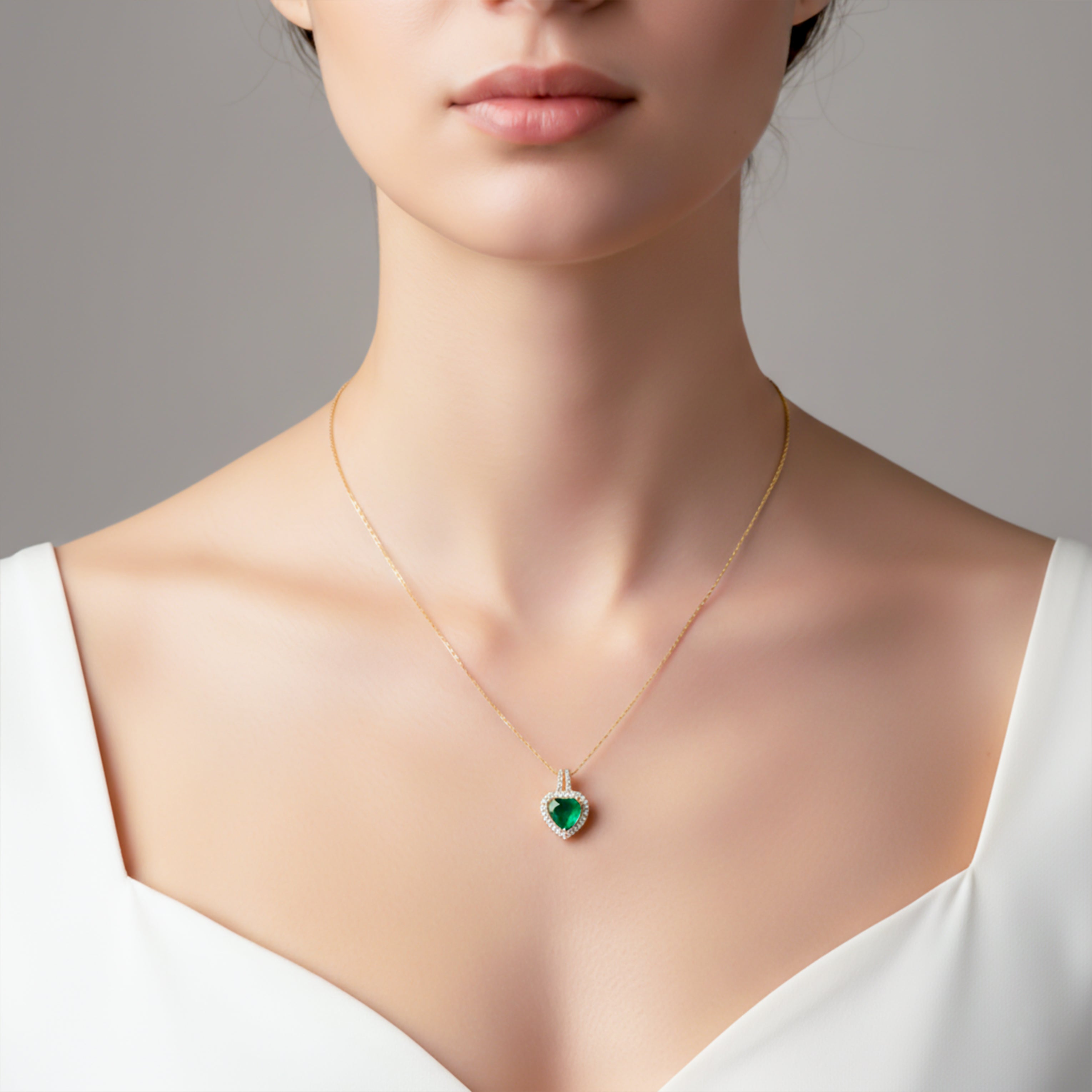Green Crystal Heart Pendant Necklace GWN -69