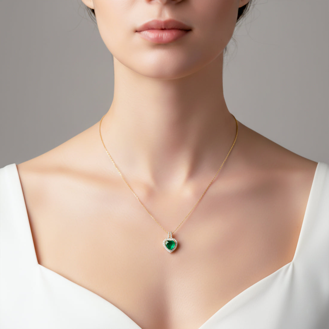 Green Crystal Heart Pendant Necklace GWN -69