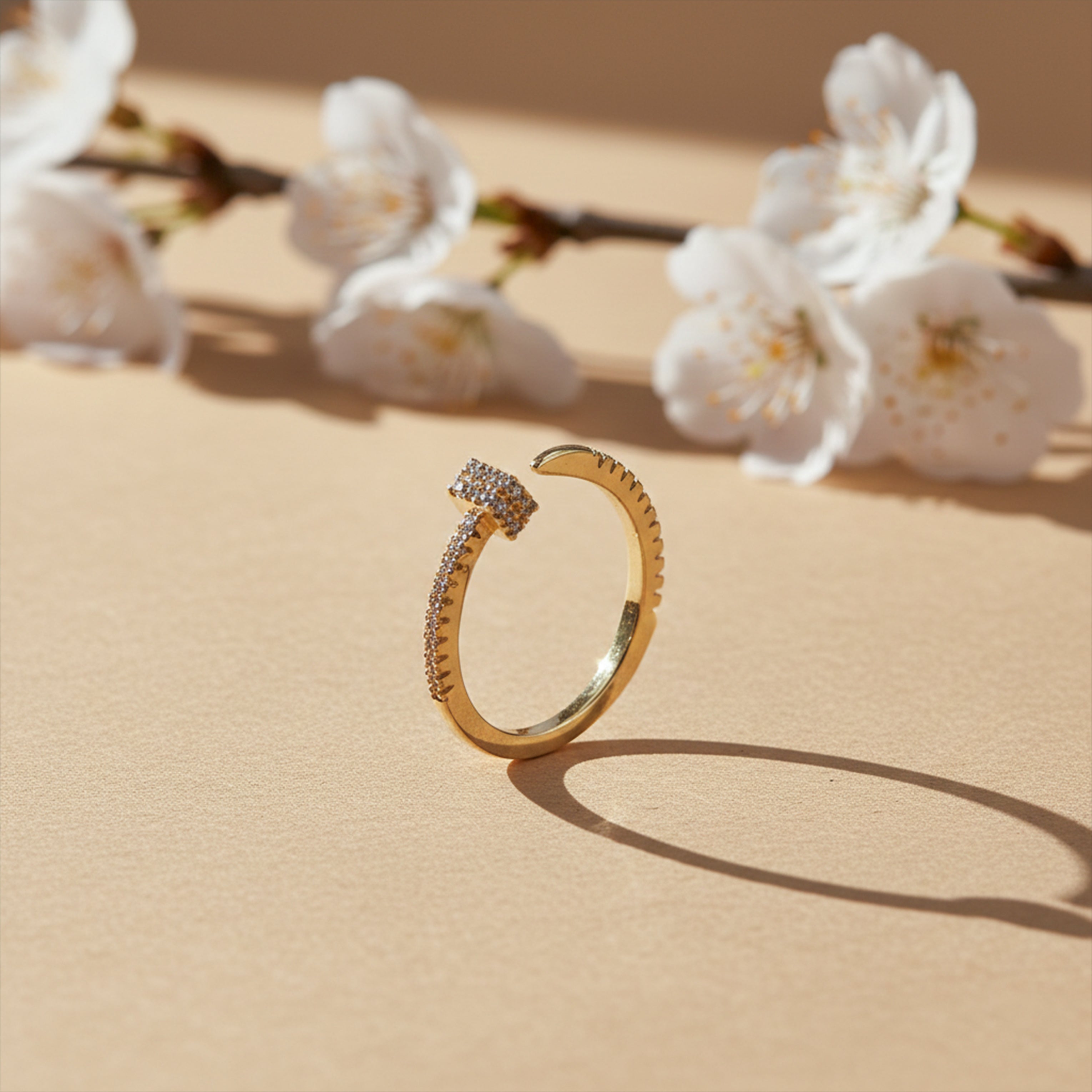 Golden Halo Bar Ring GWR -66