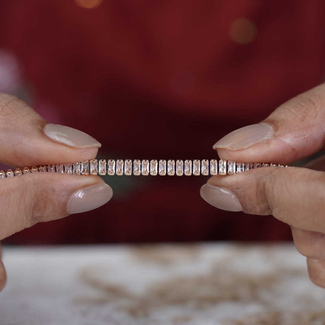 Hridaya Gold Tannis Braclate