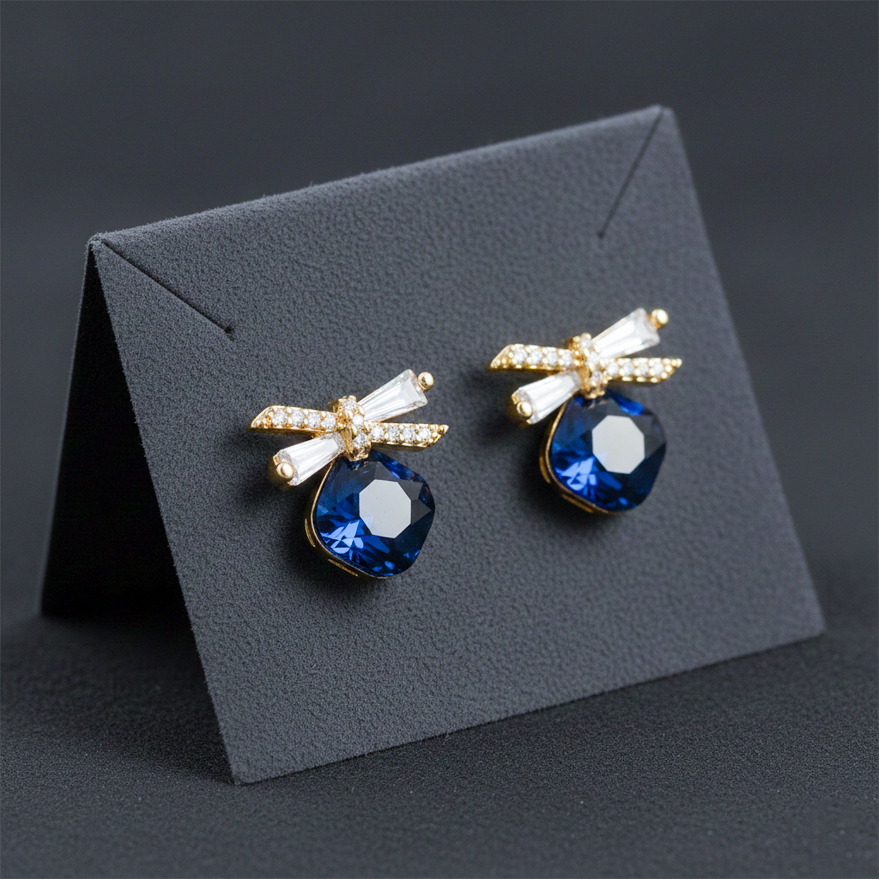 Navy Blue Crystal Earrings GWE -153