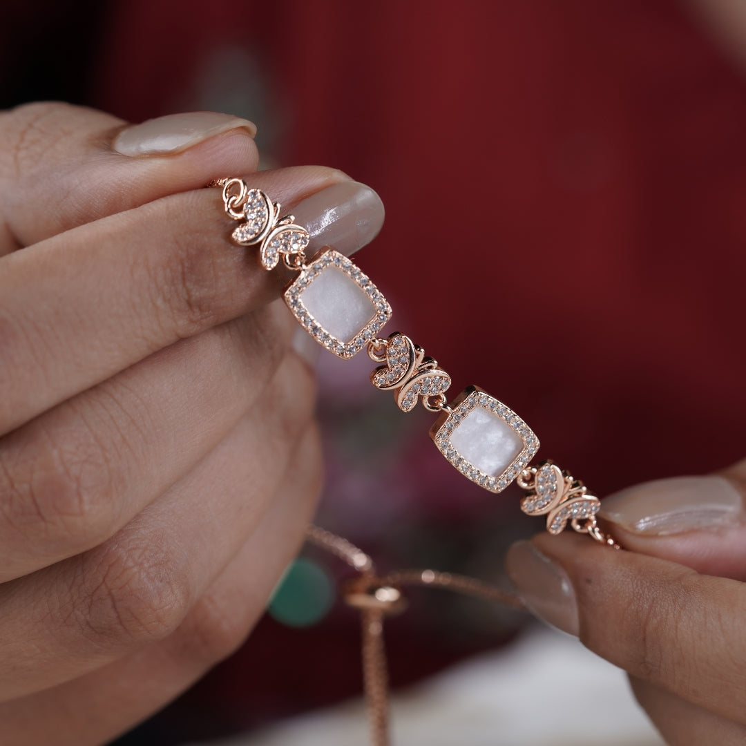 Kira Womens Braclate