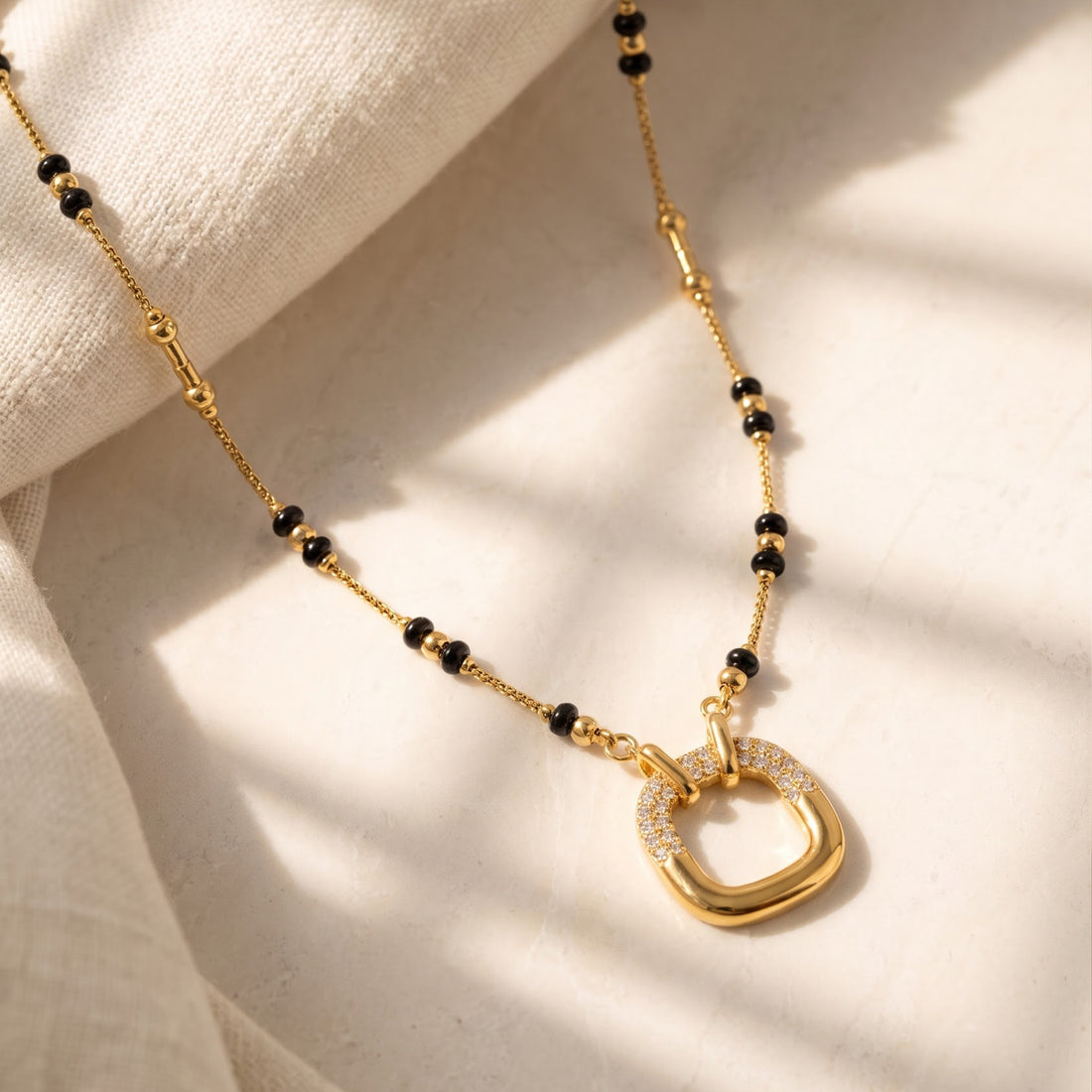 Aakar Mangalsutra GM -65