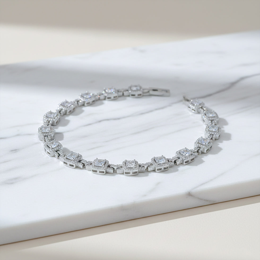 Square-Cut Diamond-Style Tennis Bracelet GWB -143