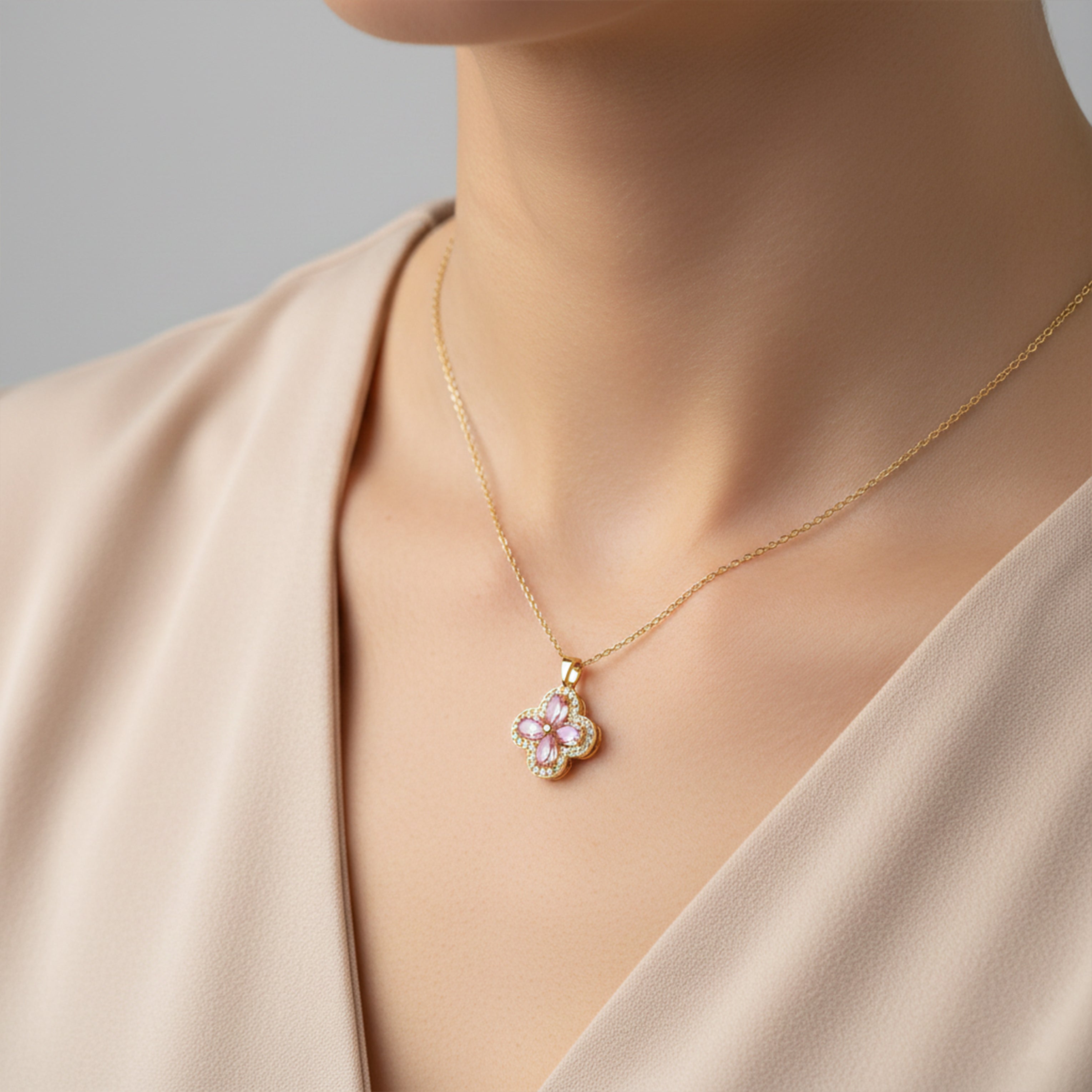 Pink Blossom Clover Pendant Necklace GWN -109