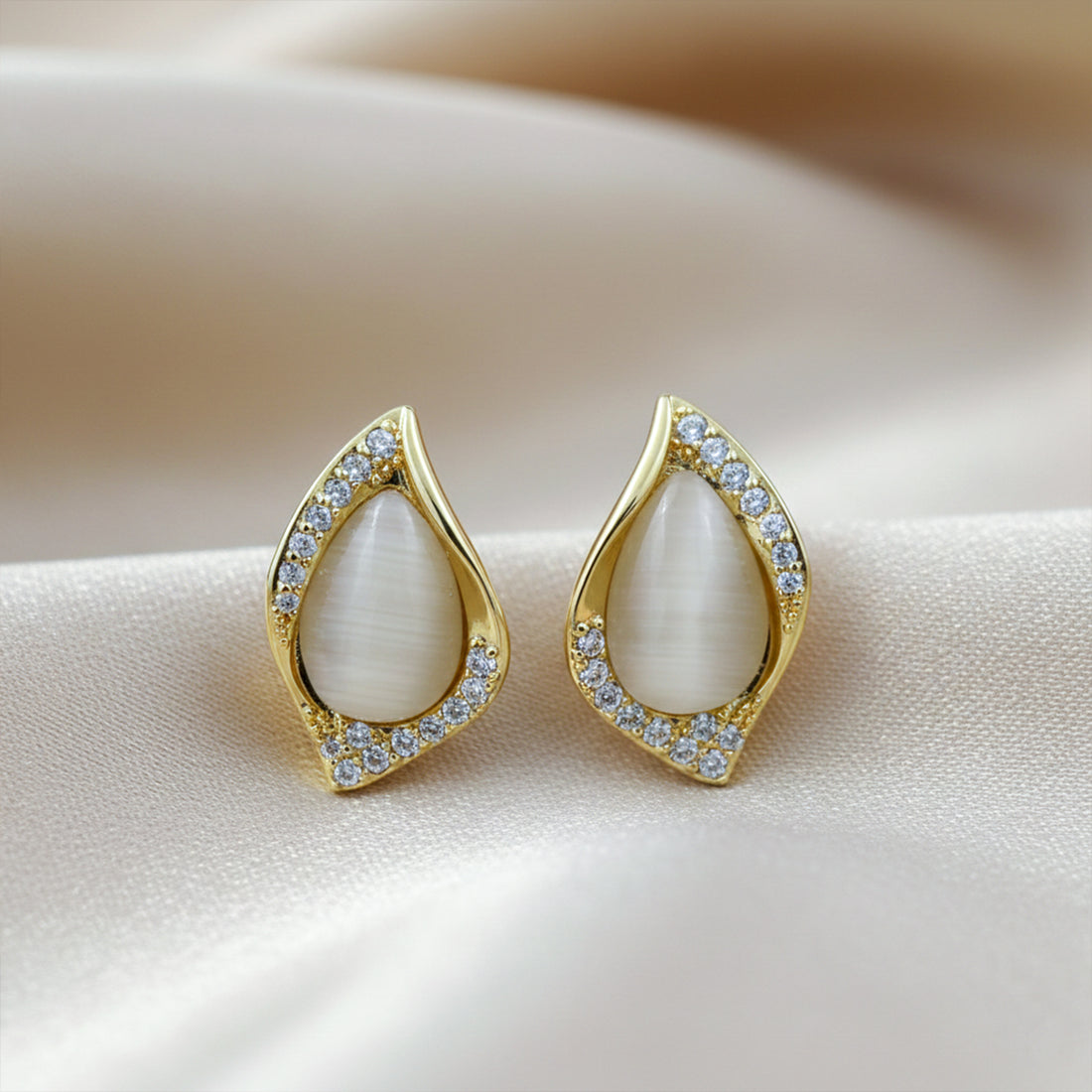 Pearl Flame Earring GWE -142