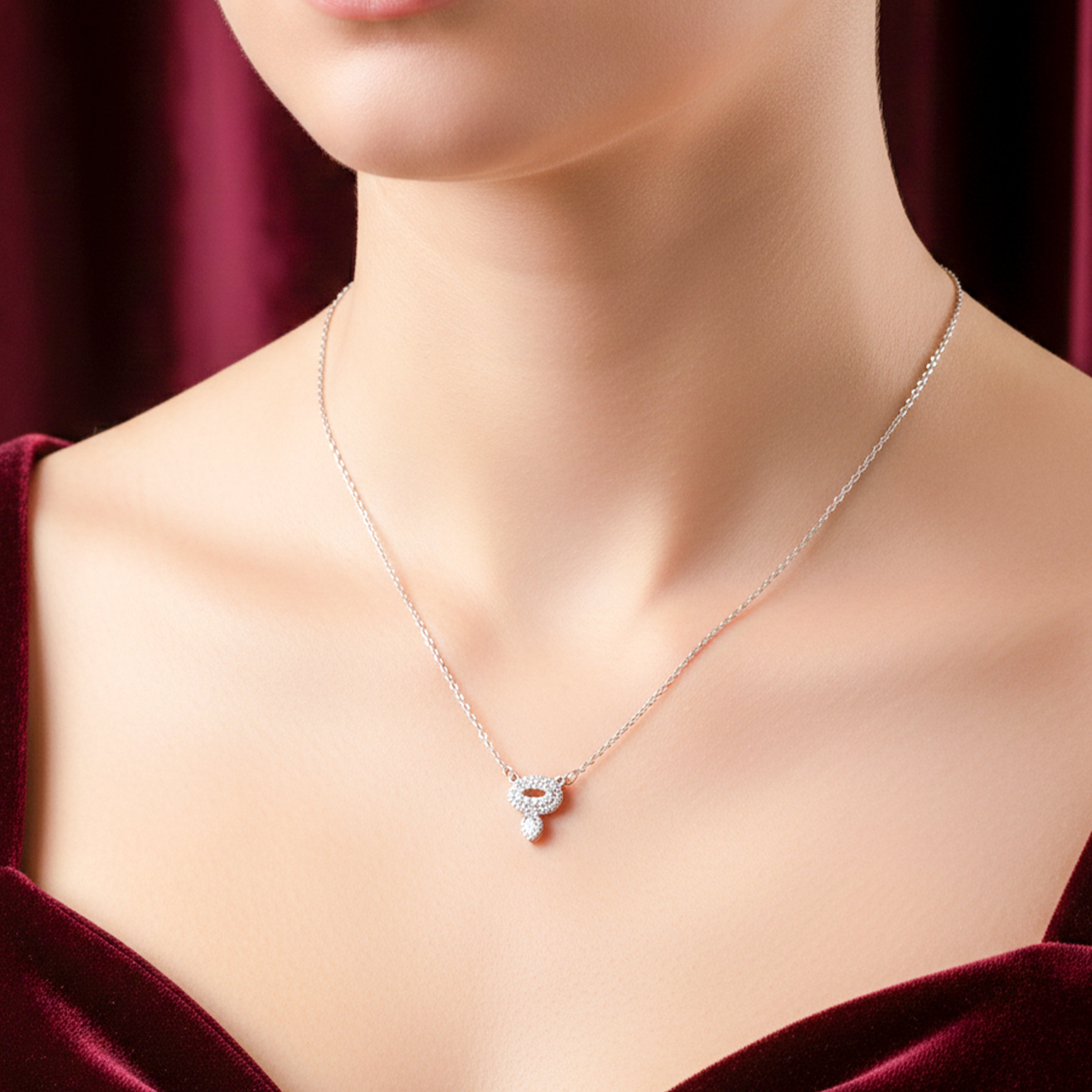 Crystal Oval Pendant Necklace GWN -56