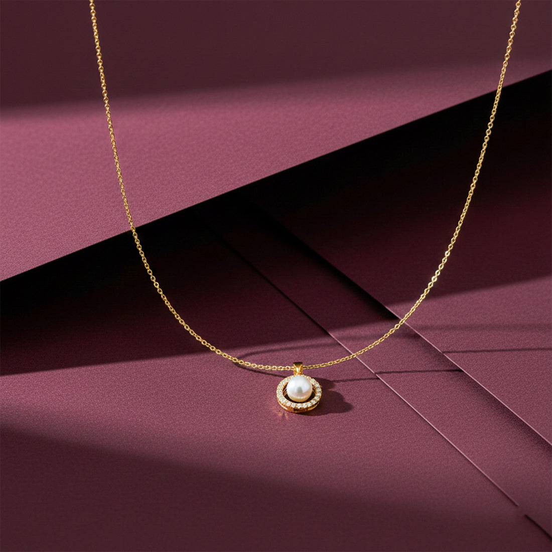 Crystal Circle Pearl Pendant GWN -57