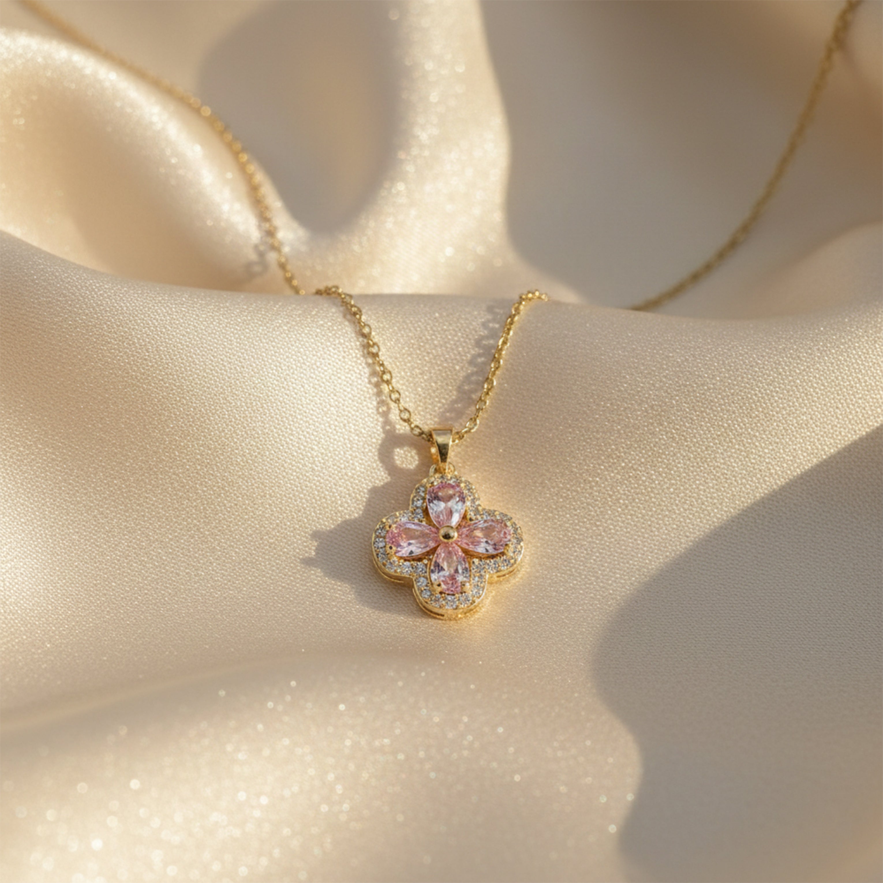 Pink Blossom Clover Pendant Necklace GWN -109