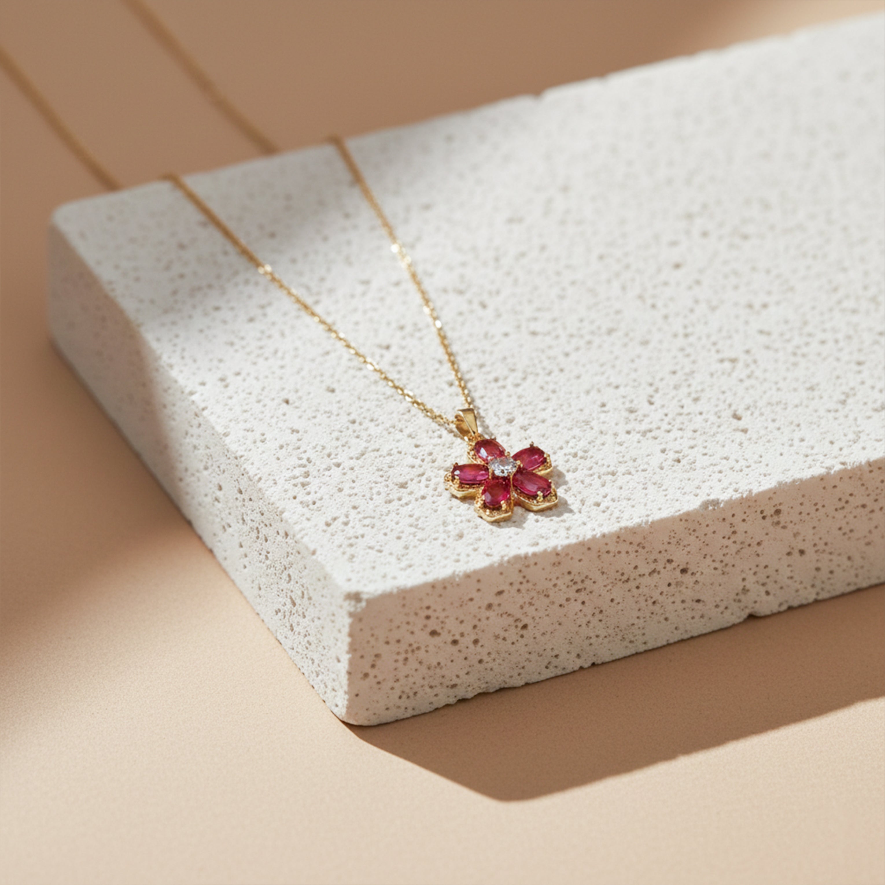 Diamond Center Pendant Necklace GWN -98