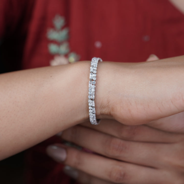 Shukti Pearl Slide Braclate