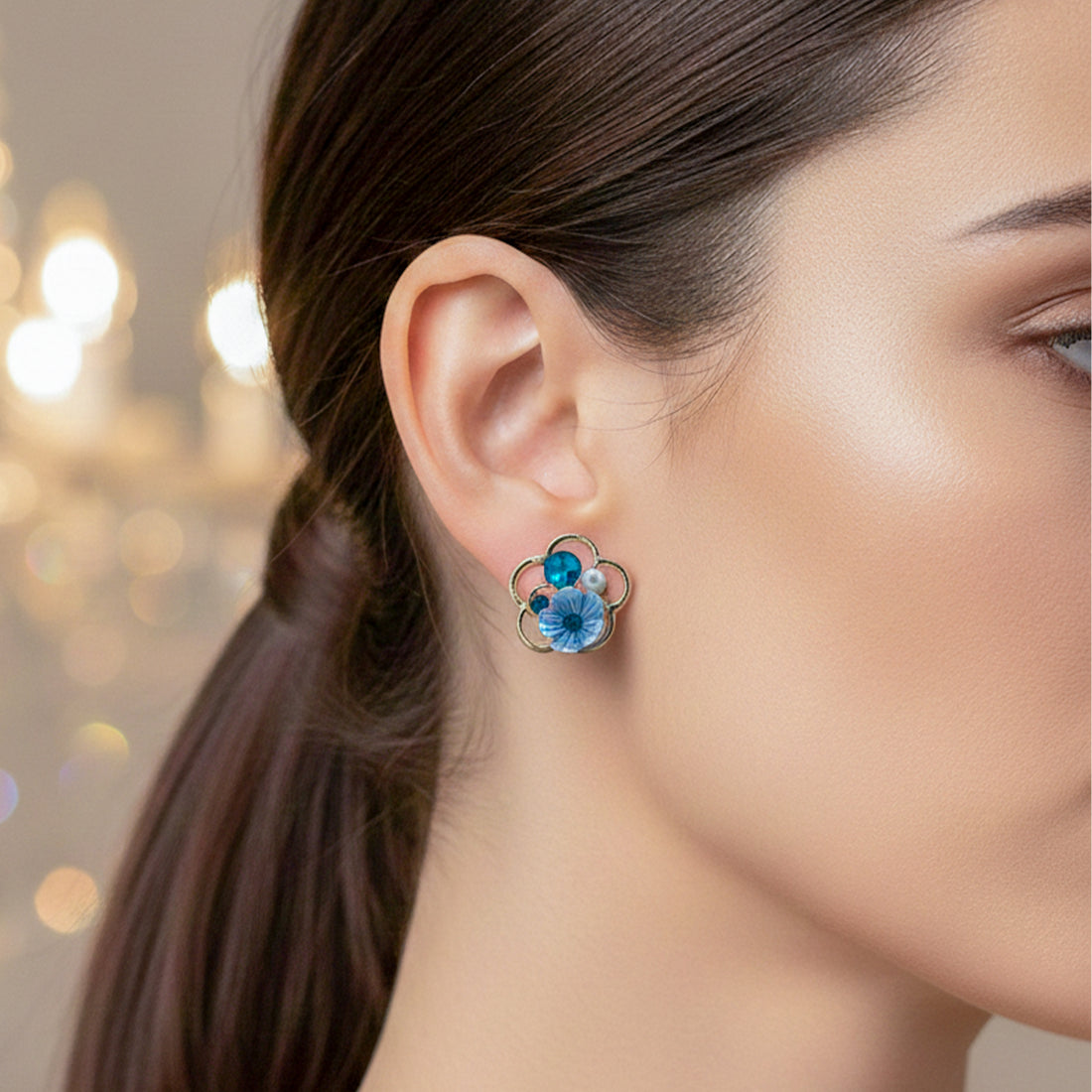 Sky Bloom Studs GWE -236