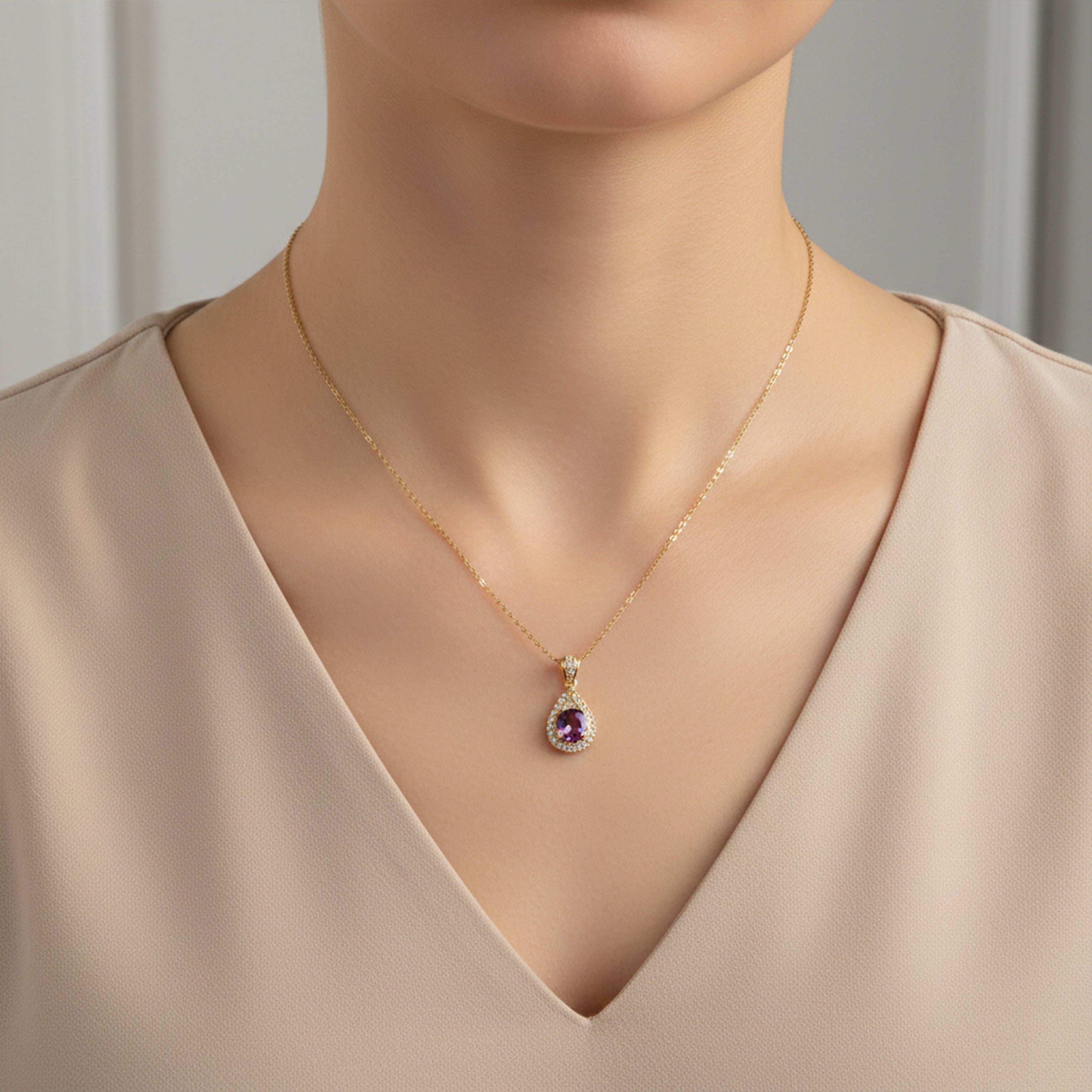 Red Crystal Halo Pendant Necklace GWN -73