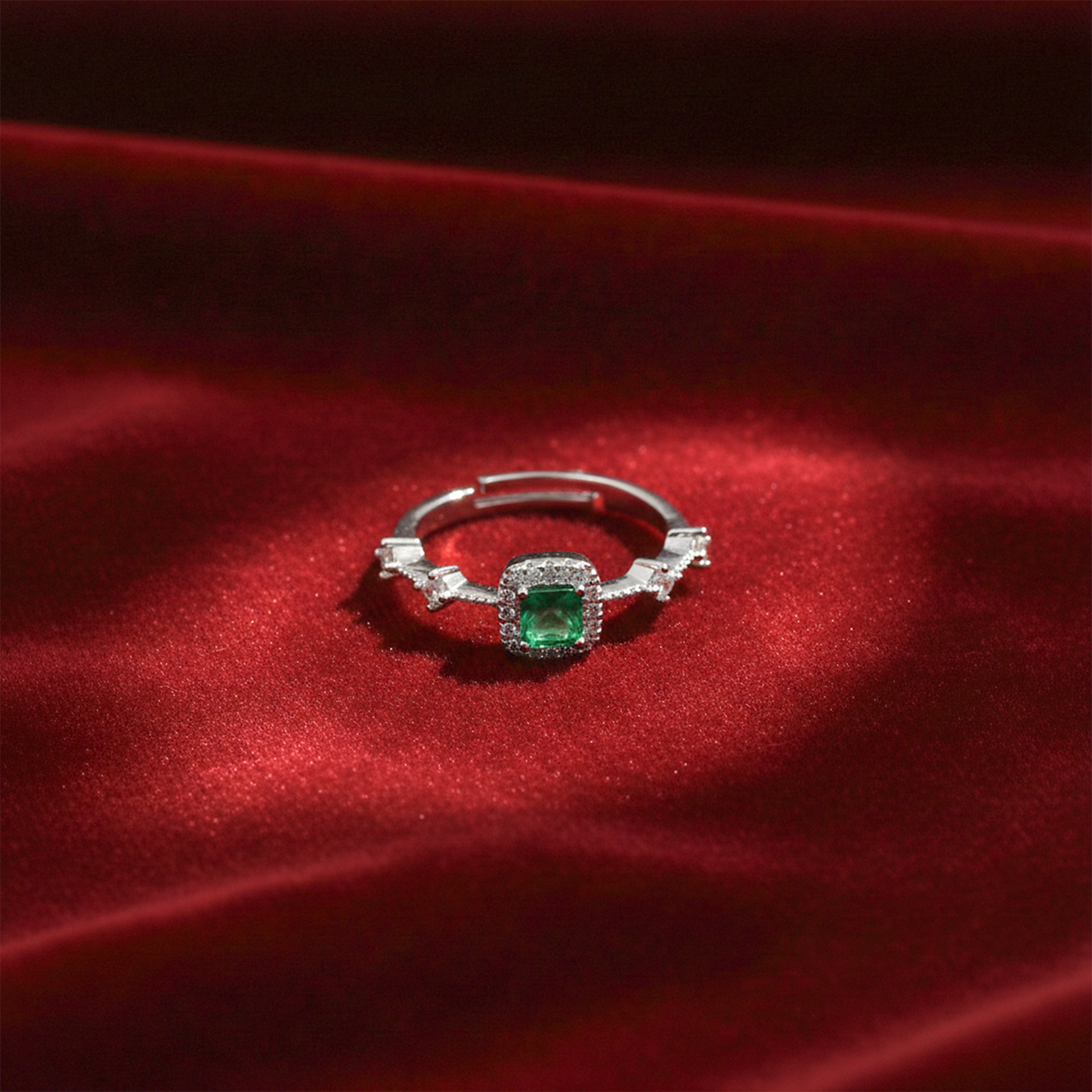 Emerald Halo Elegance Ring GWR -74