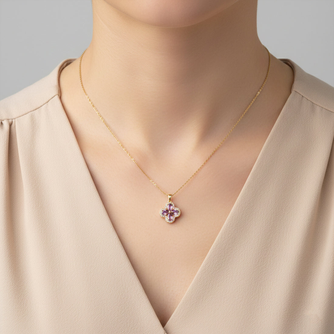 Clover Flower Pendant Necklace GWN -97