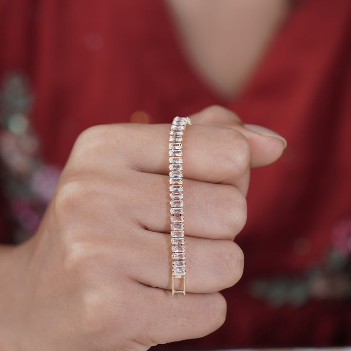 Hridaya Gold Tannis Braclate