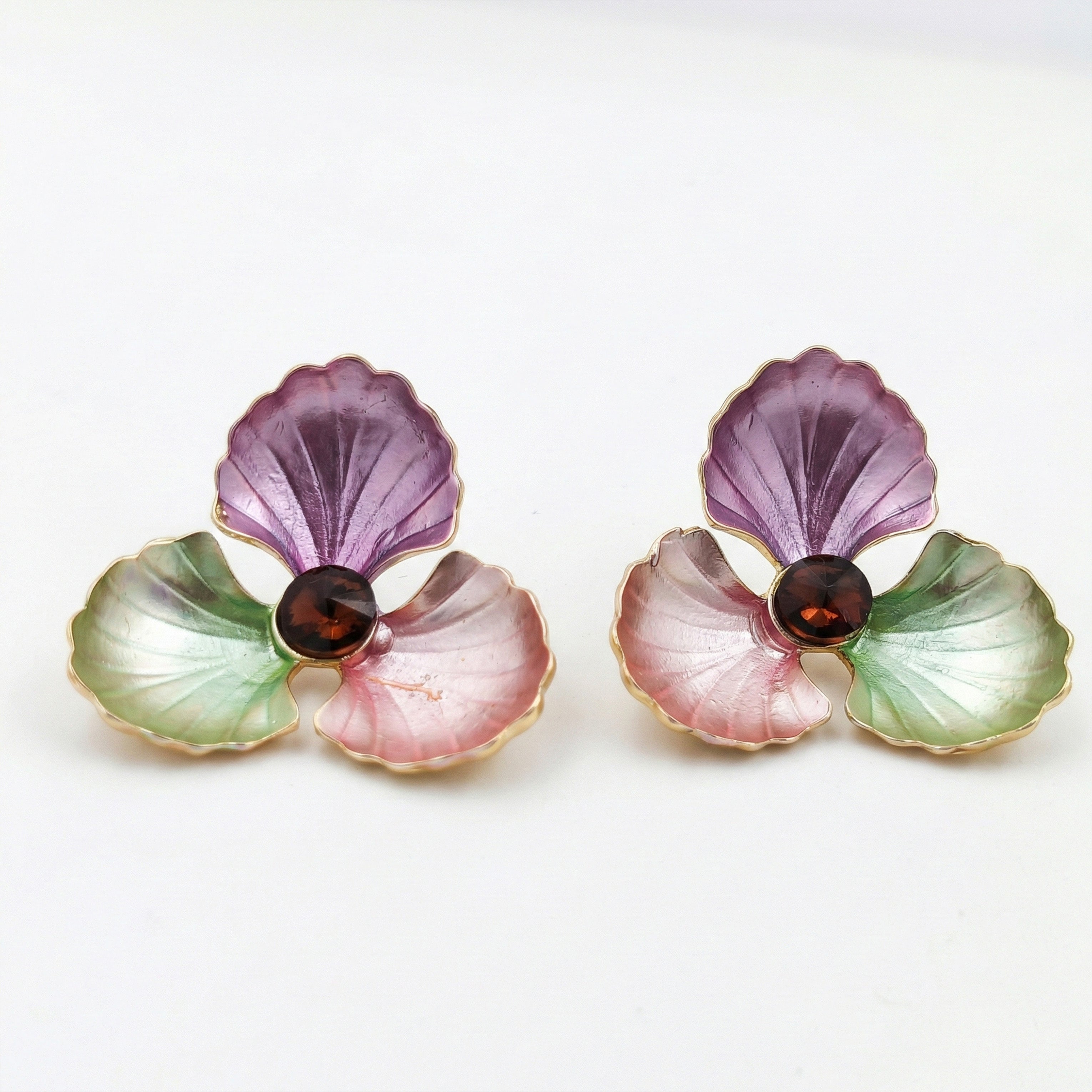 Floral Enamel Stud Earrings GWE -183