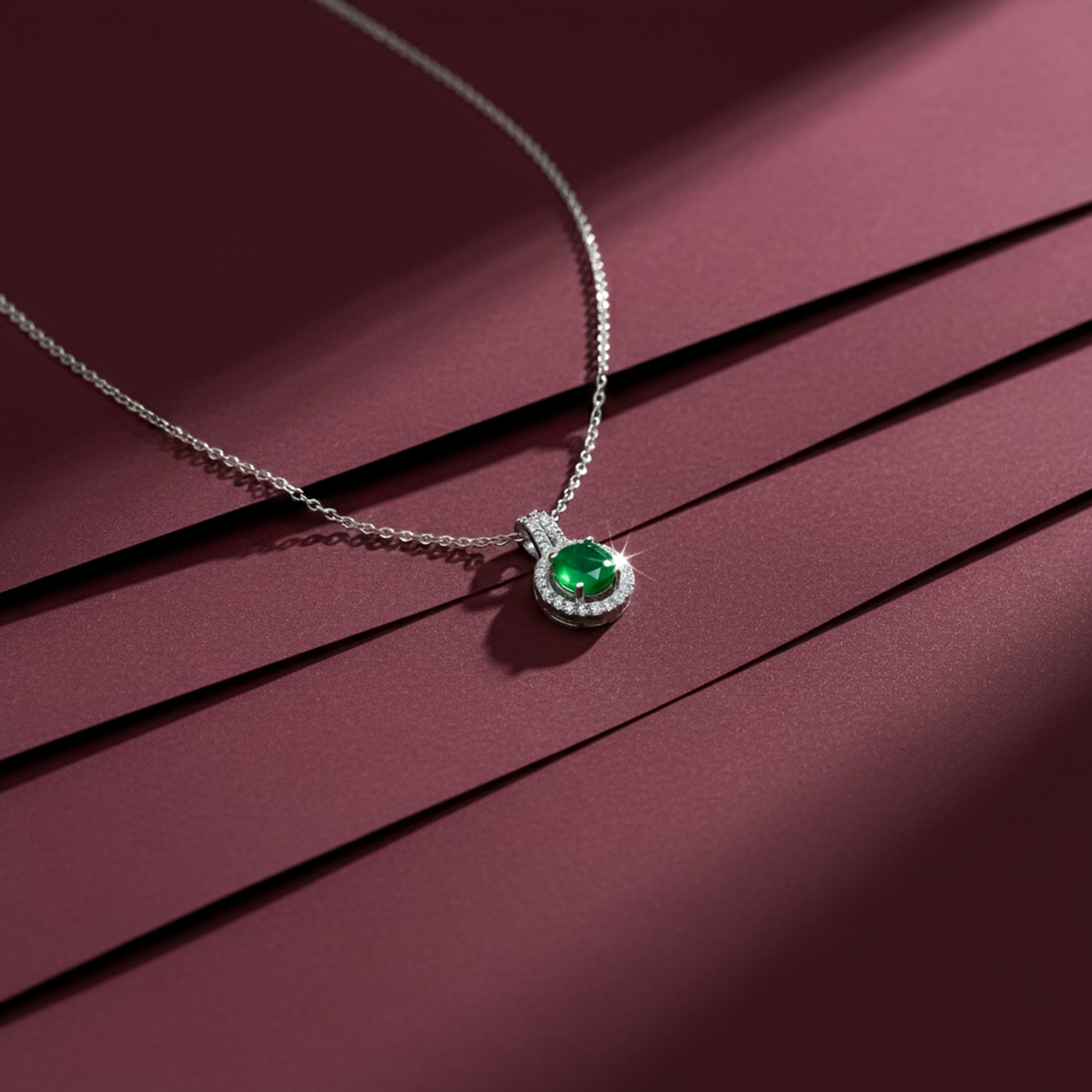 Green Stone Siler Neckless GWN -161