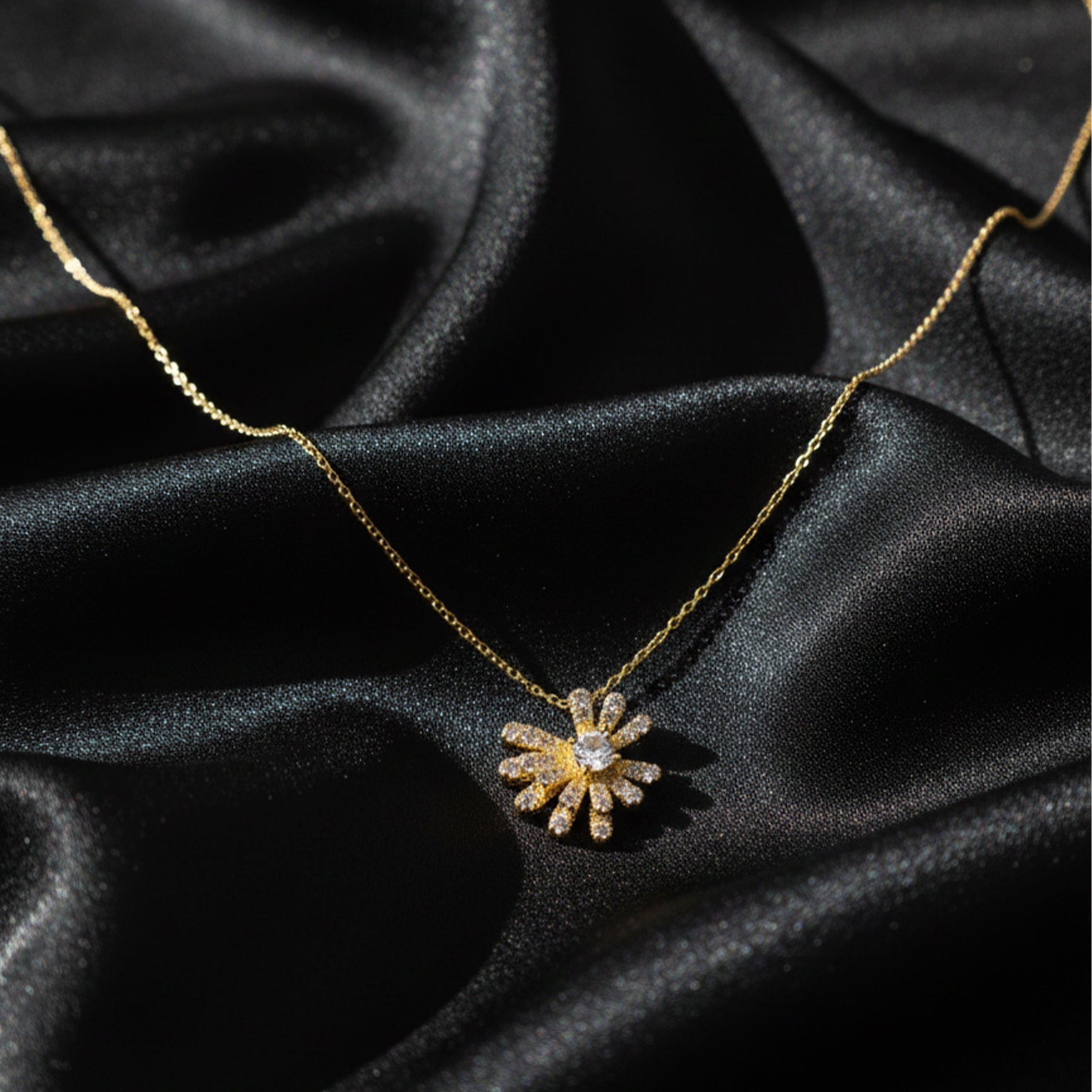 Flower Daimond Neckless GWN-149