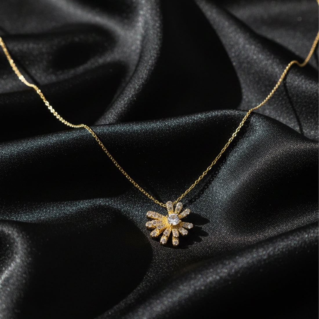 Flower Daimond Neckless GWN-149